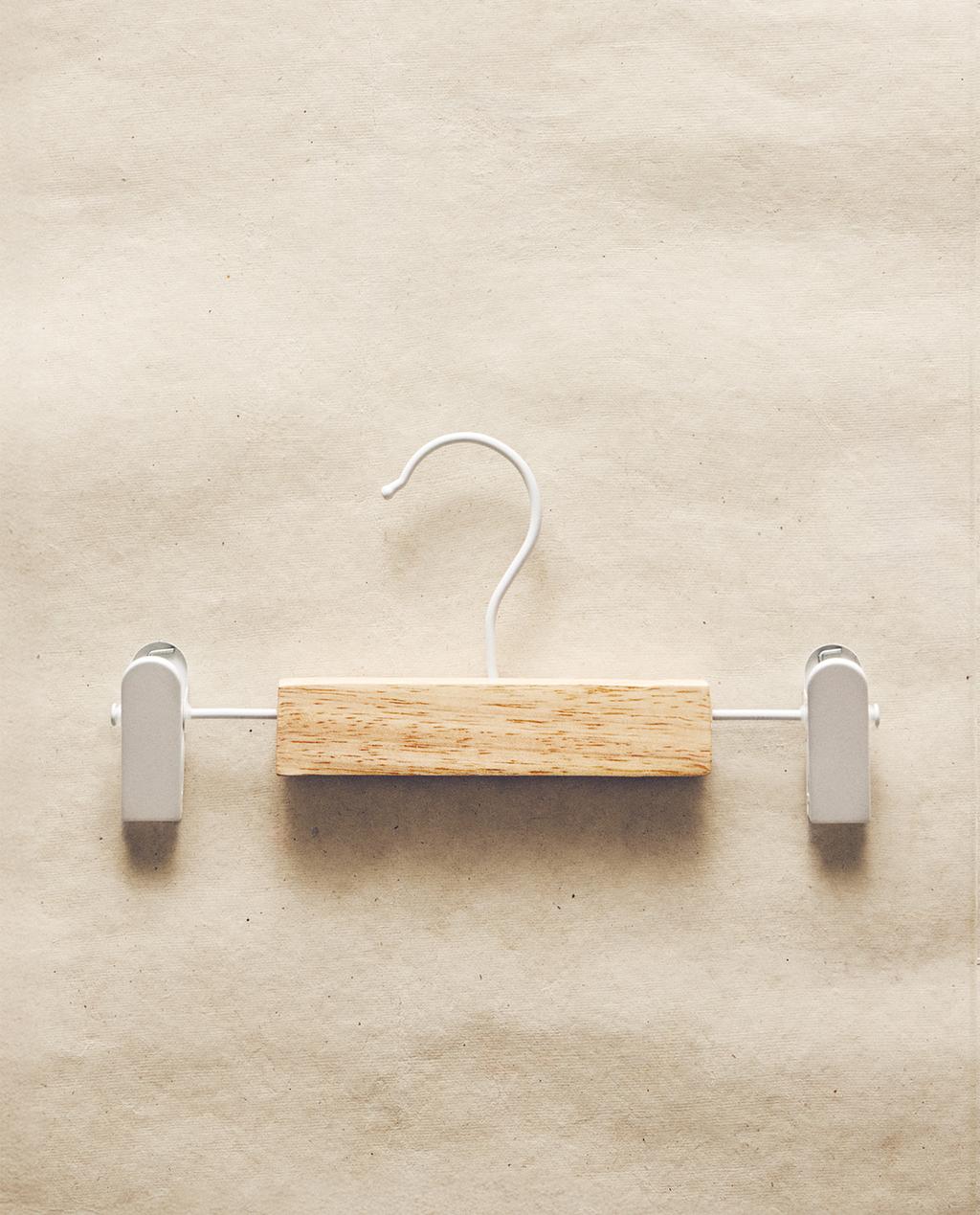 PACK OF KIDS' WOODEN HANGERS WITH CLIPS (PACK OF 3)