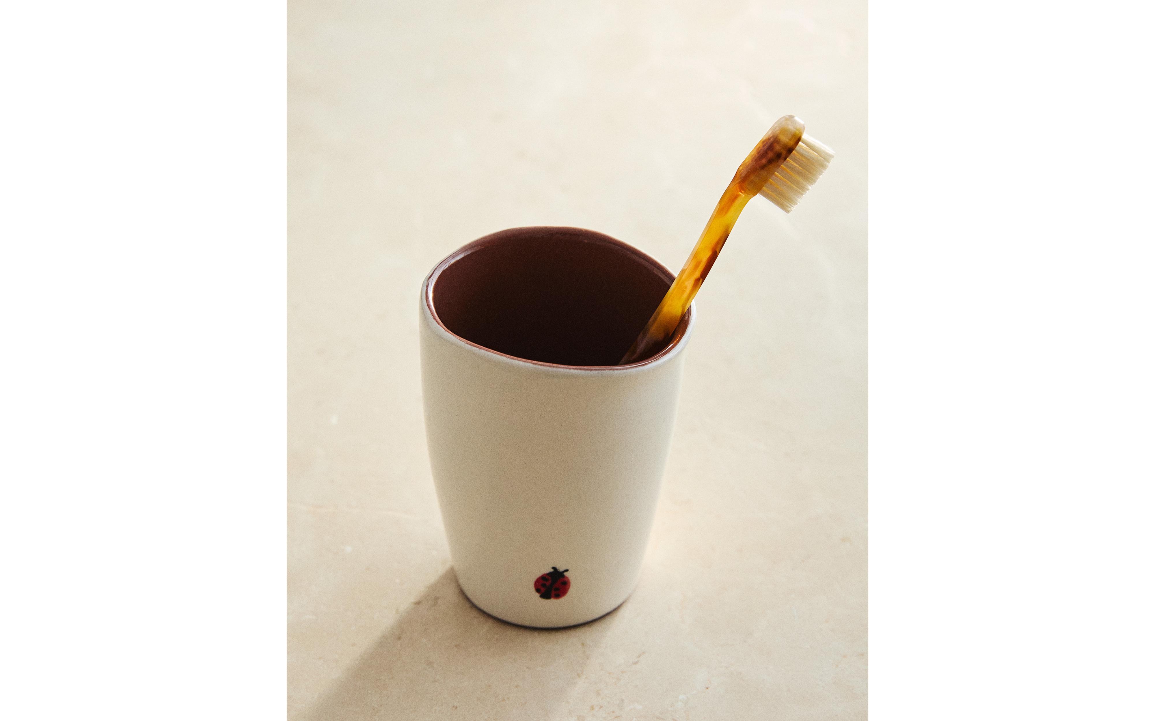 LADYBIRD TOOTHBRUSH TUMBLER product thumbnail 2
