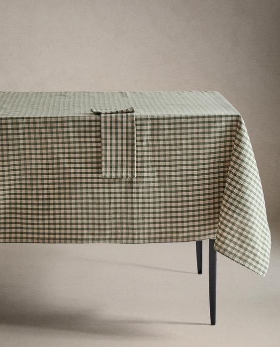 KARIRANI STOLNJAK S PROŠIVIMA