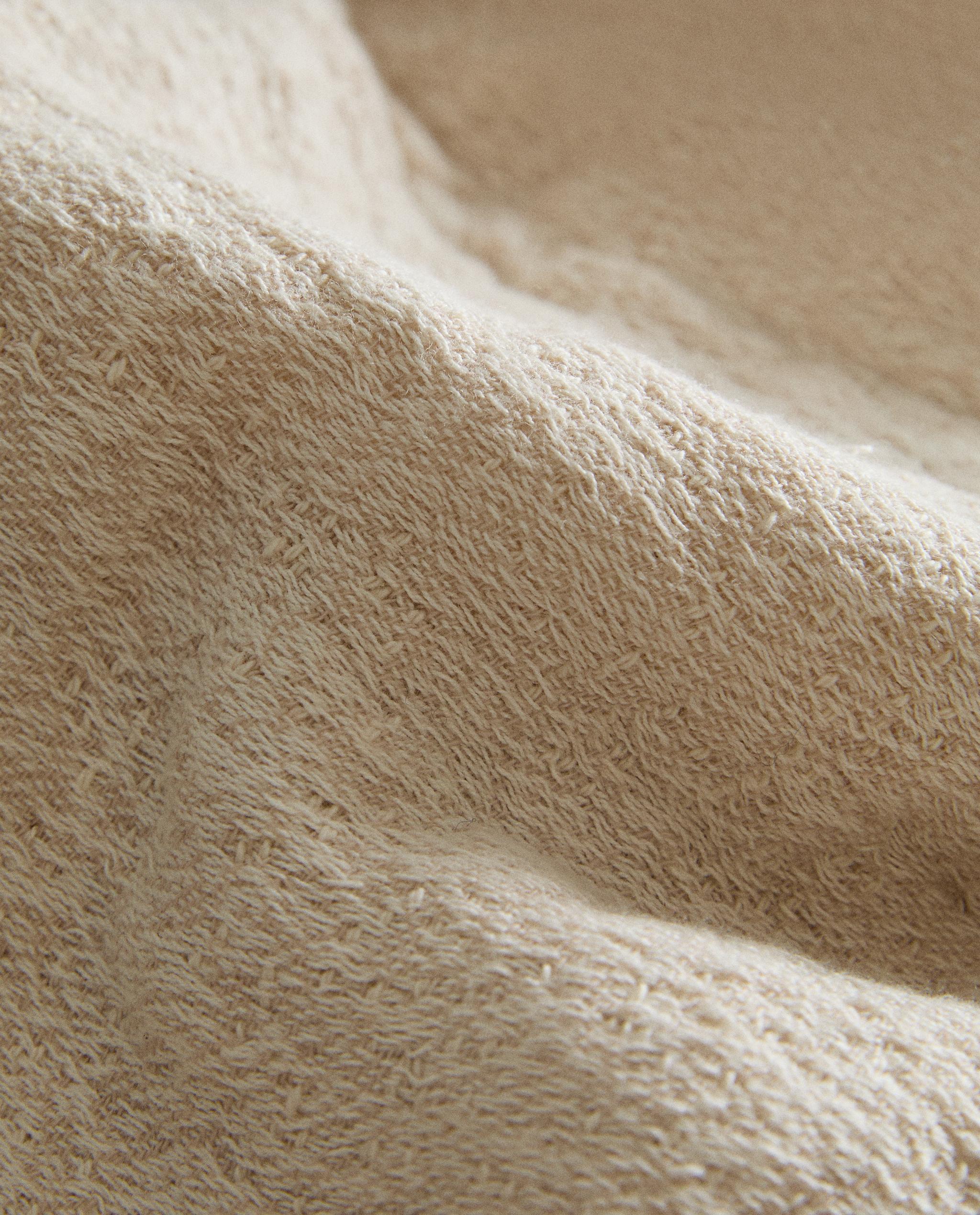 TEXTURED BEDSPREAD product thumbnail 2