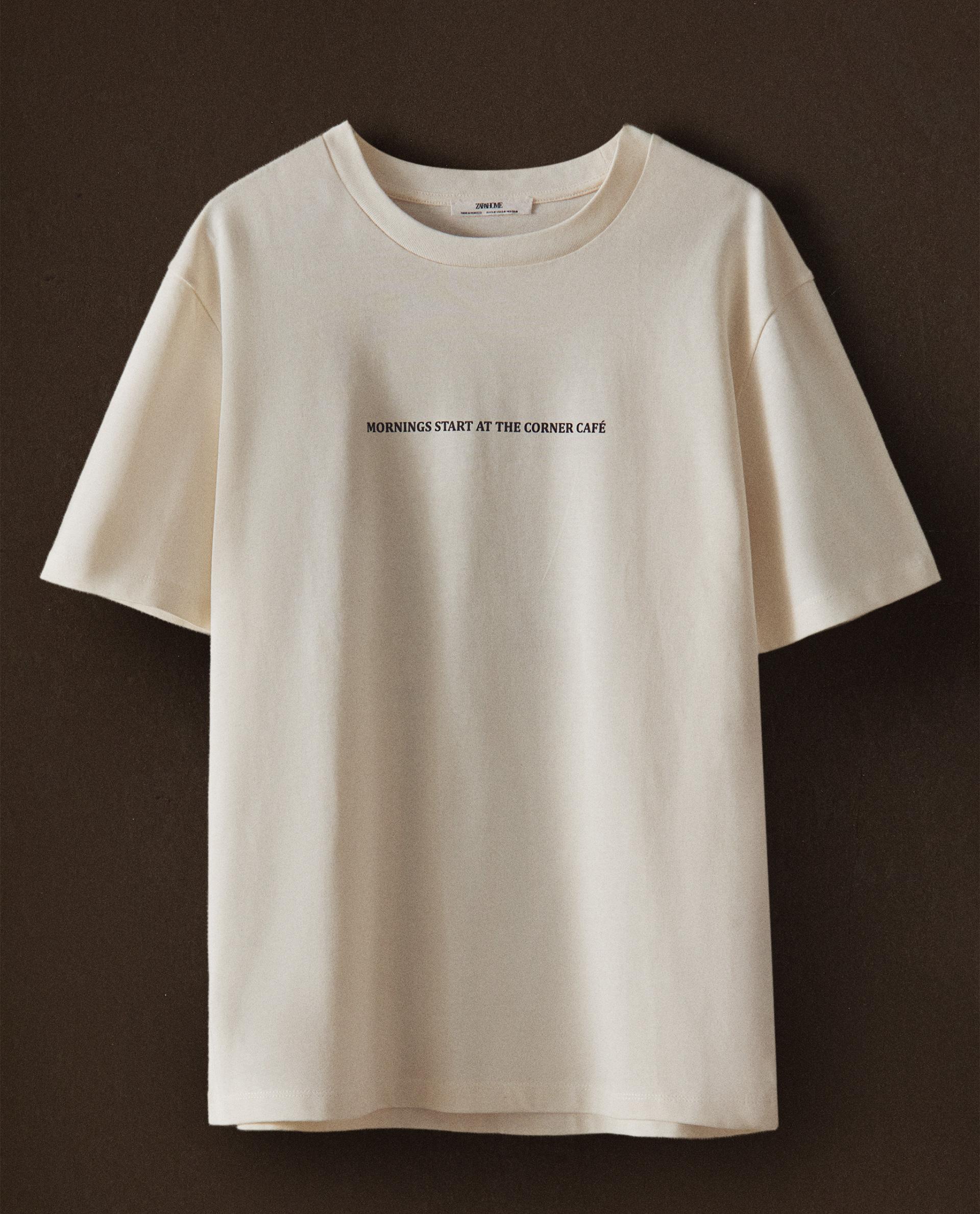 SHORT-SLEEVE T-SHIRT WITH SLOGAN SHORT-SLEEVE T-SHIRT WITH SLOGAN