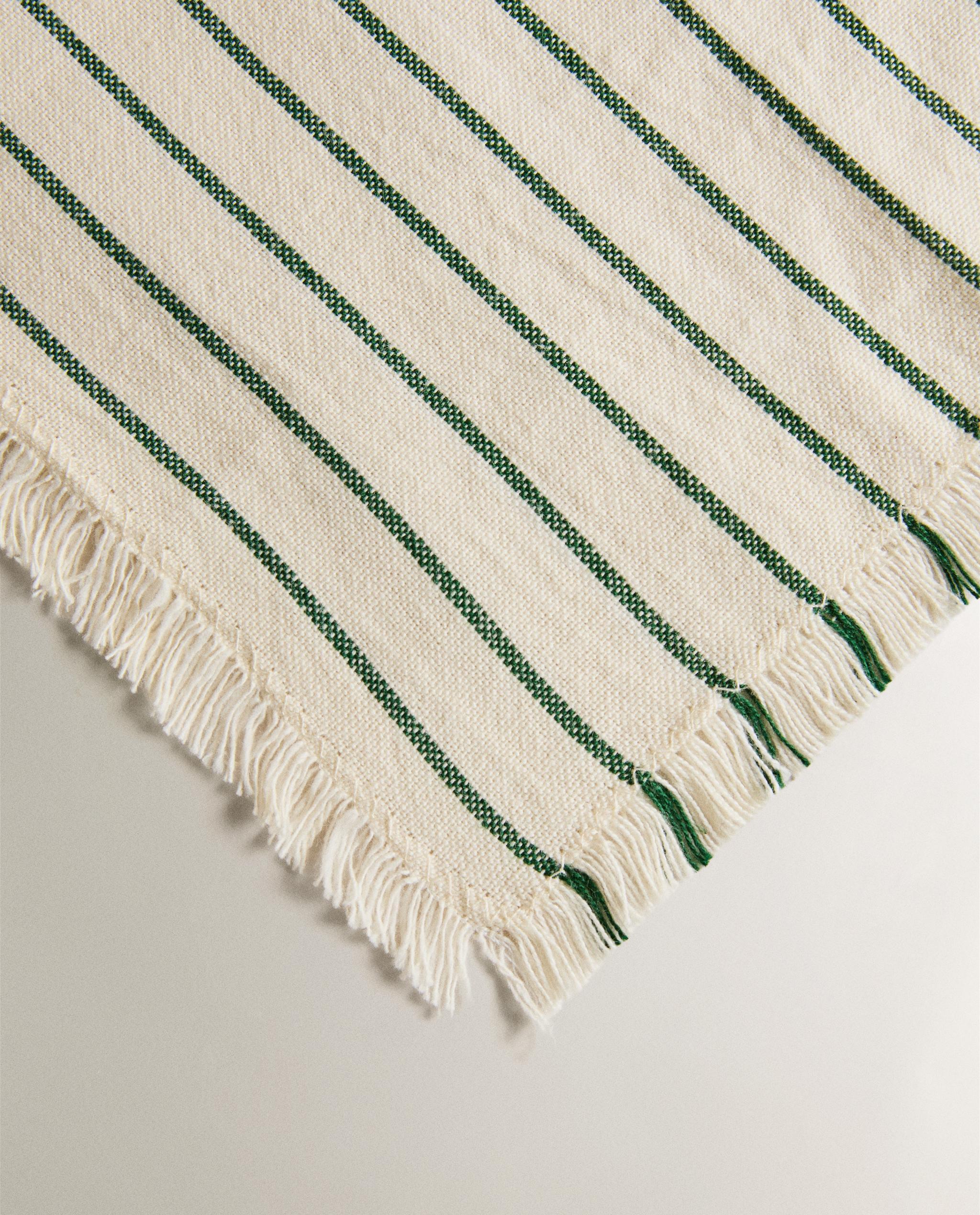 TOMATO AND STRIPED TABLECLOTHS AND NAPKINS product thumbnail 7