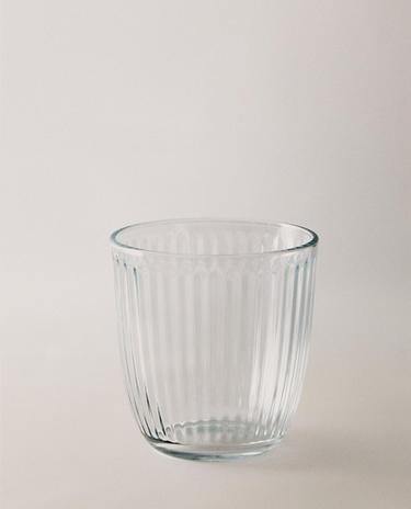 СТАКАН ИЗ СТЕКЛА С УЗОРОМ В ВИДЕ ЛИНИЙ