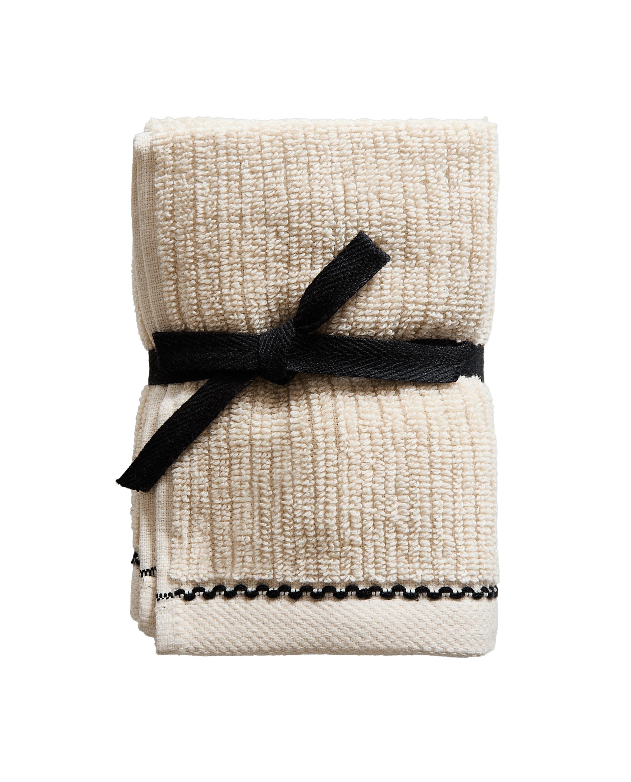 TOPSTITCHED FACE TOWEL (PACK OF 3) product thumbnail 2