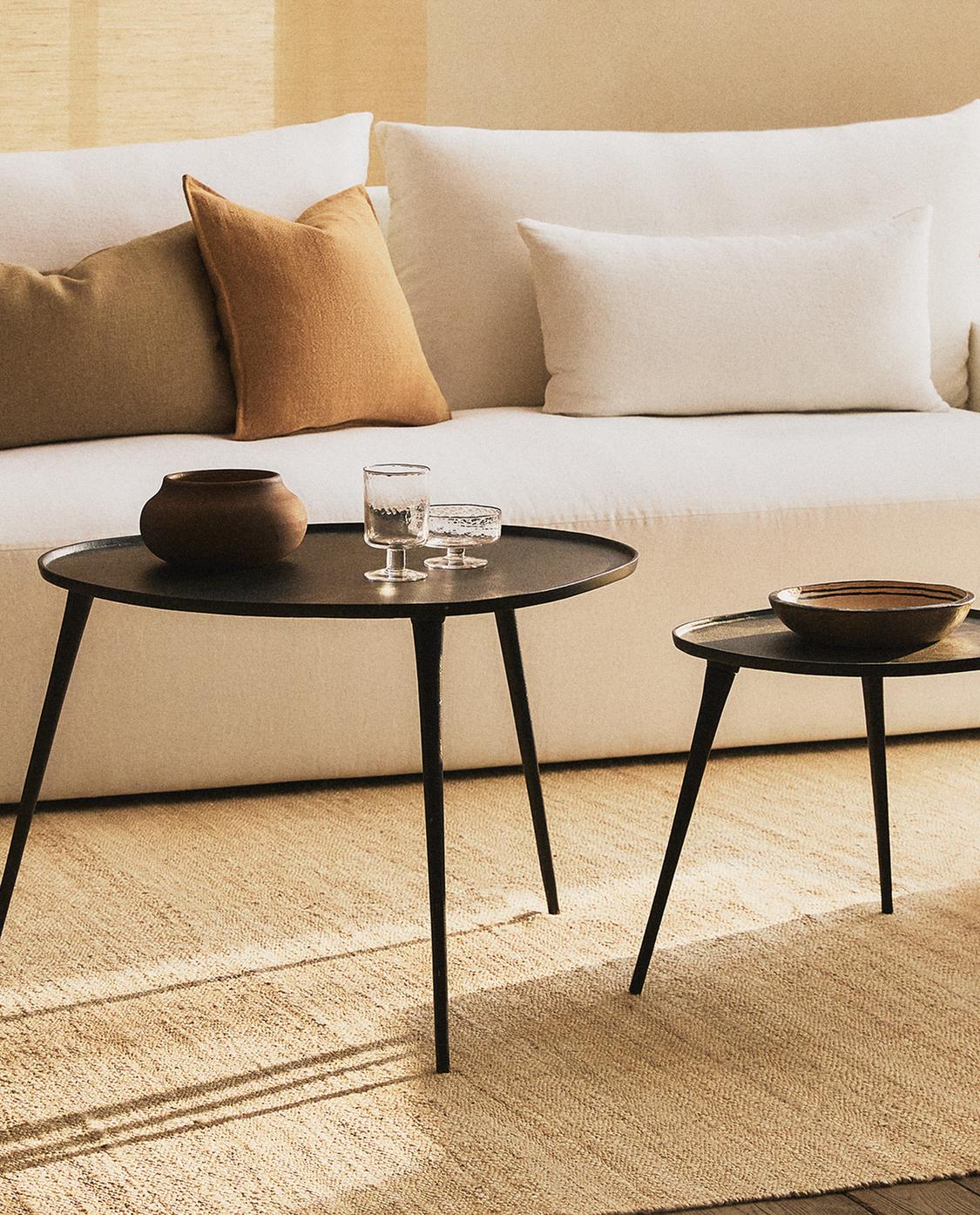 ZARA 甘かっ HOME イレギュラーメタリック3脚テーブル