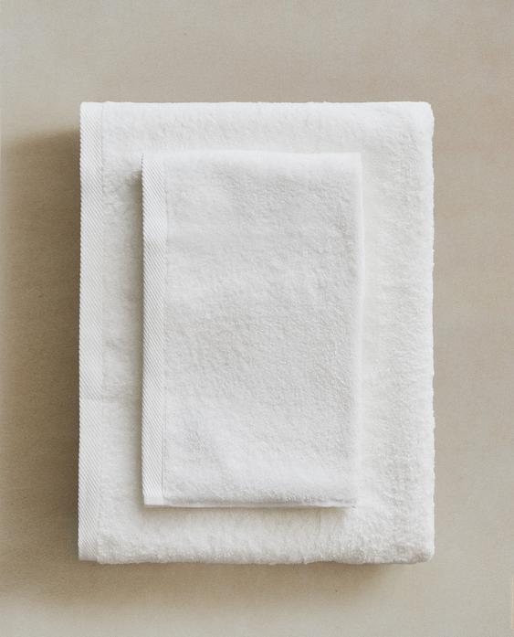 PLAIN COTTON TERRYCLOTH BATH TOWEL (500 GXM²) PLAIN COTTON TERRYCLOTH BATH TOWEL (500 GXM²)