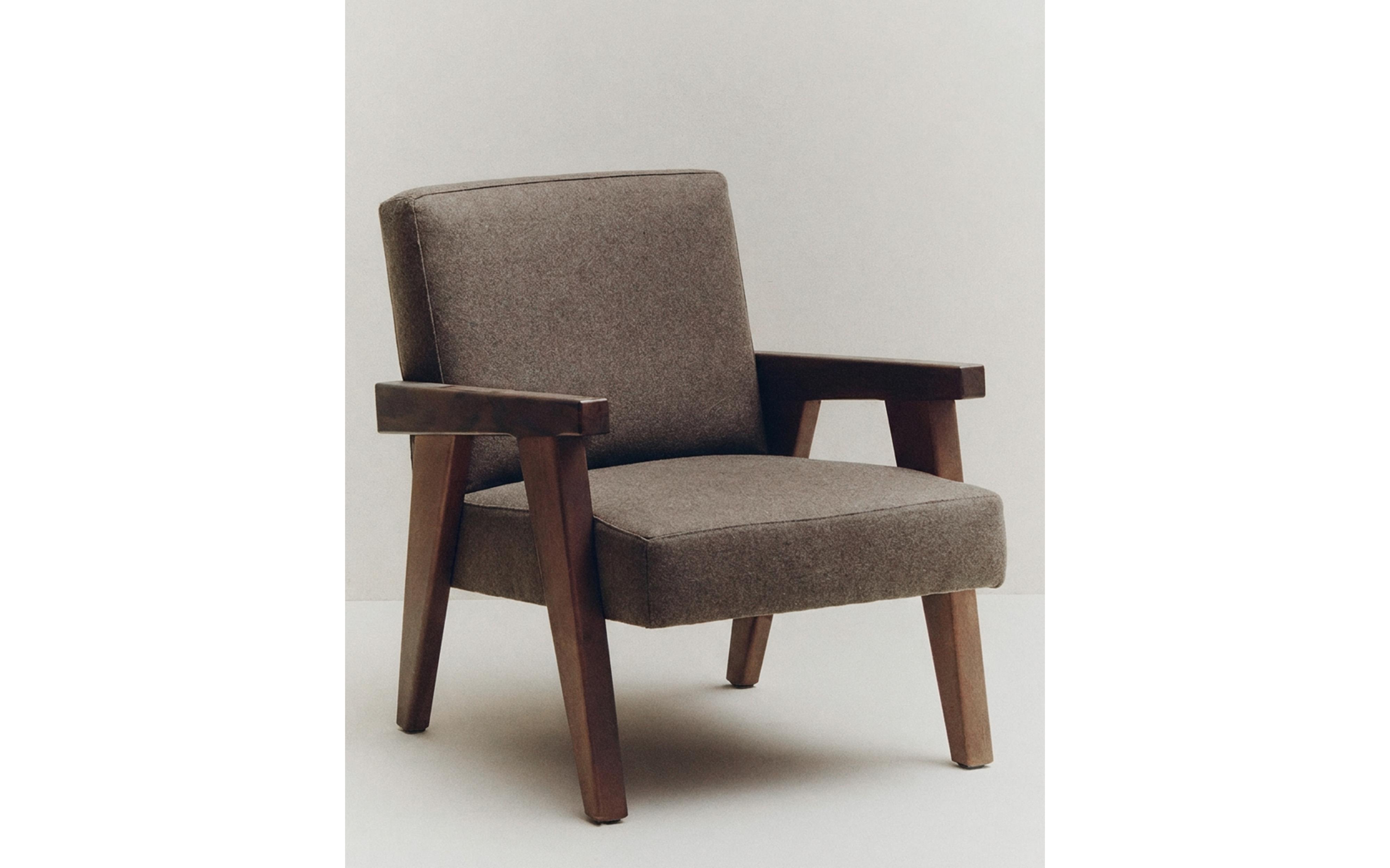 ZARA HOME BY BLASCO UPHOLSTERED WALNUT ACCENT CHAIR | Zara Home Kosovë