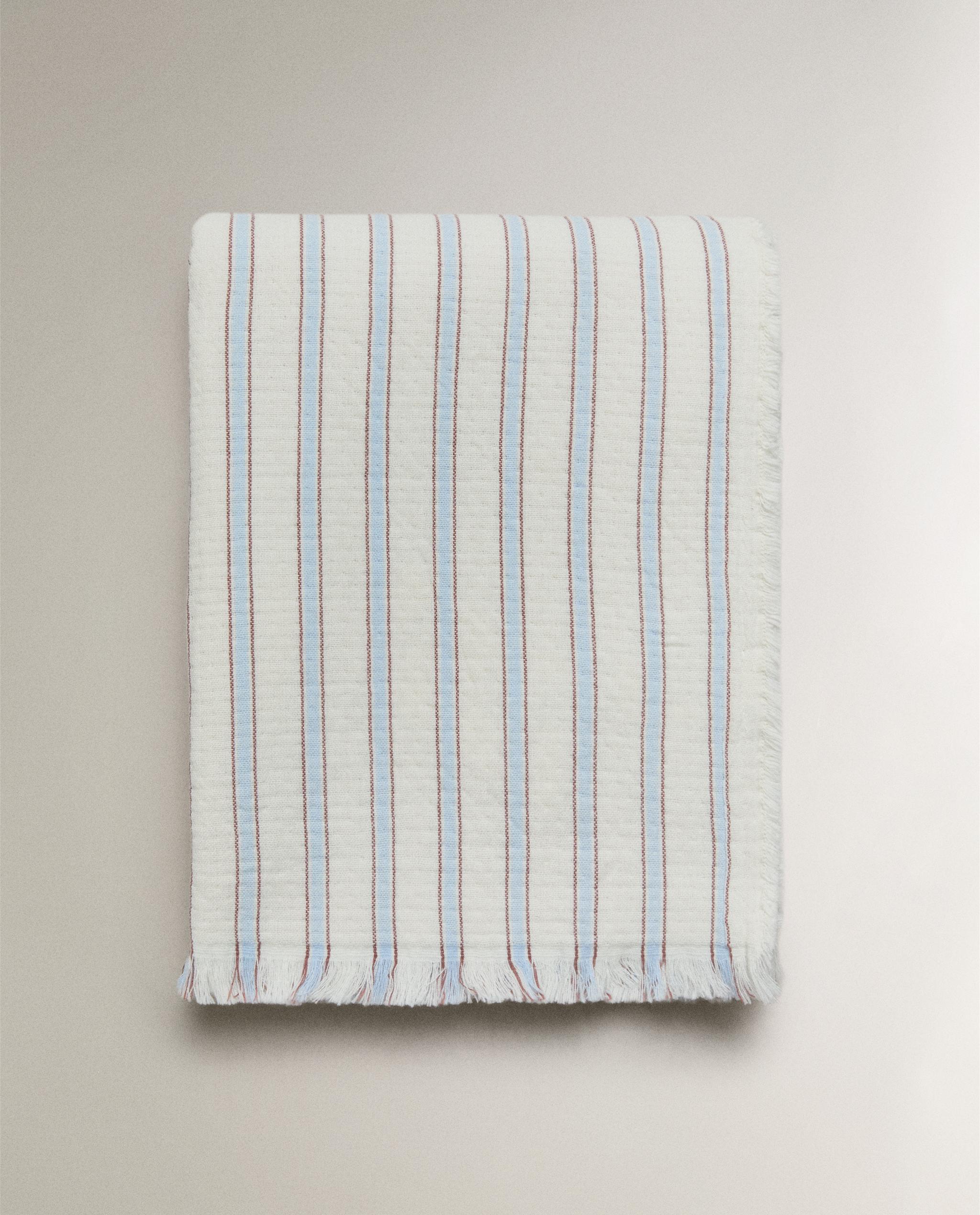 STRIPED MUSLIN BABY BLANKET product thumbnail 4