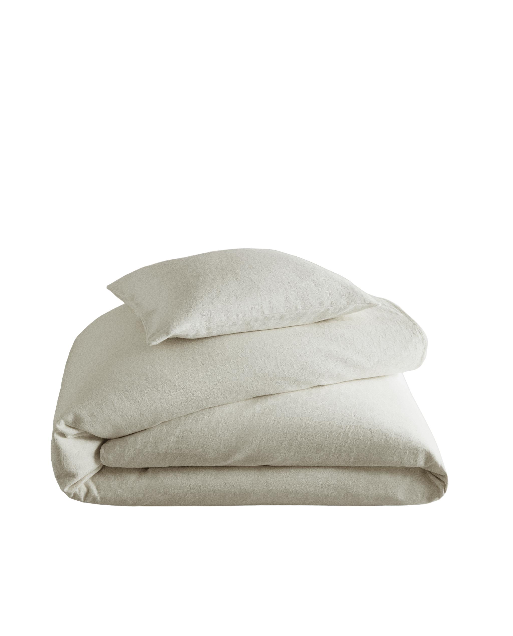 JACQUARD COTTON BEDSPREAD product thumbnail 7
