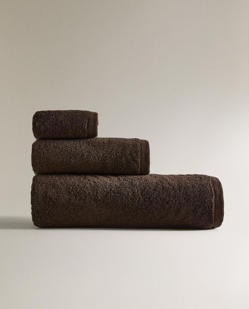 FARBIGES FROTTEE-BADEHANDTUCH FARBIGES FROTTEE-BADEHANDTUCH