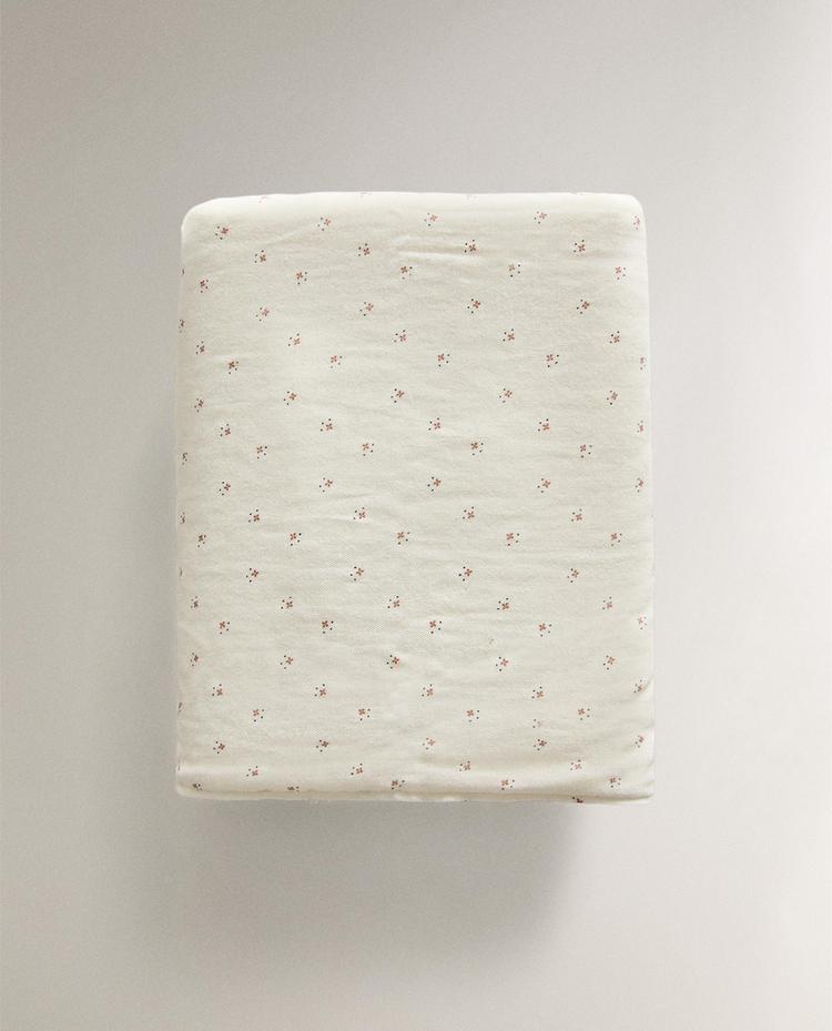 FLORAL MUSLIN BABY TOWEL FLORAL MUSLIN BABY TOWEL