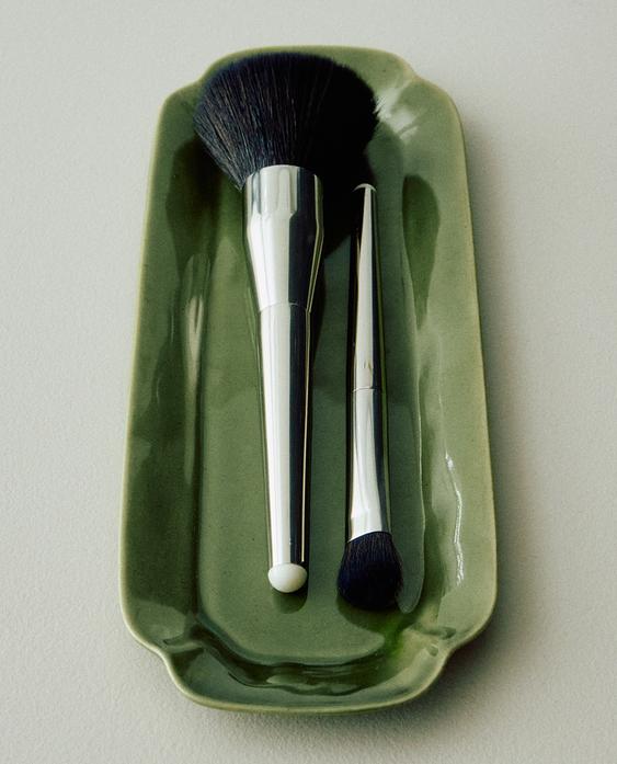 MAKEUP BRUSH SET (SET OF 4)