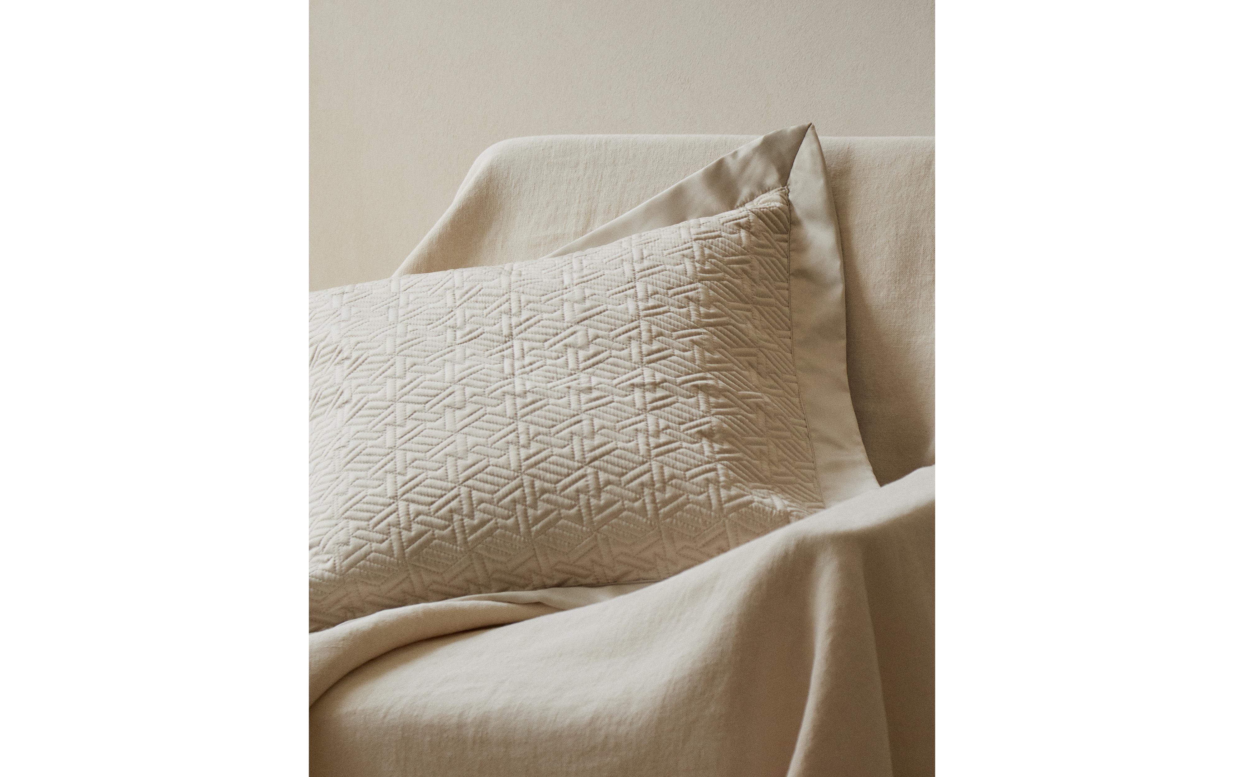 GEOMETRIC SATIN CUSHION COVER product thumbnail 2
