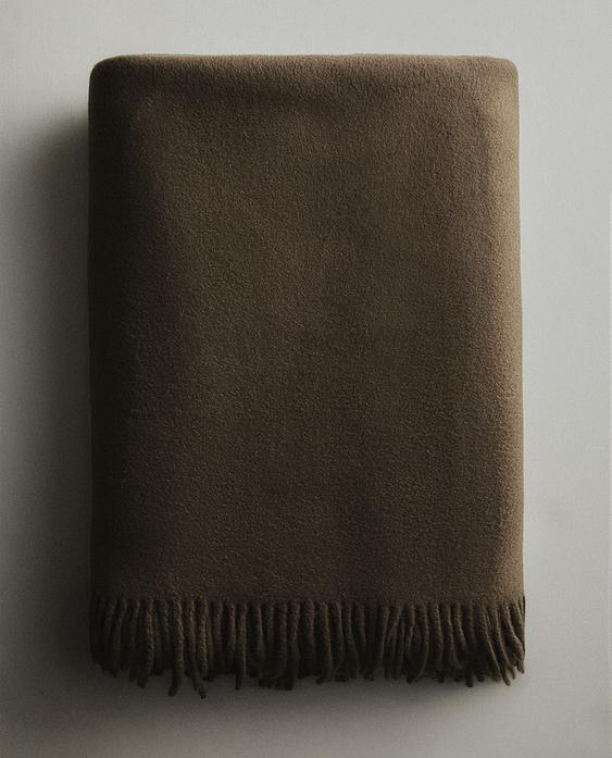 WOOL THROW