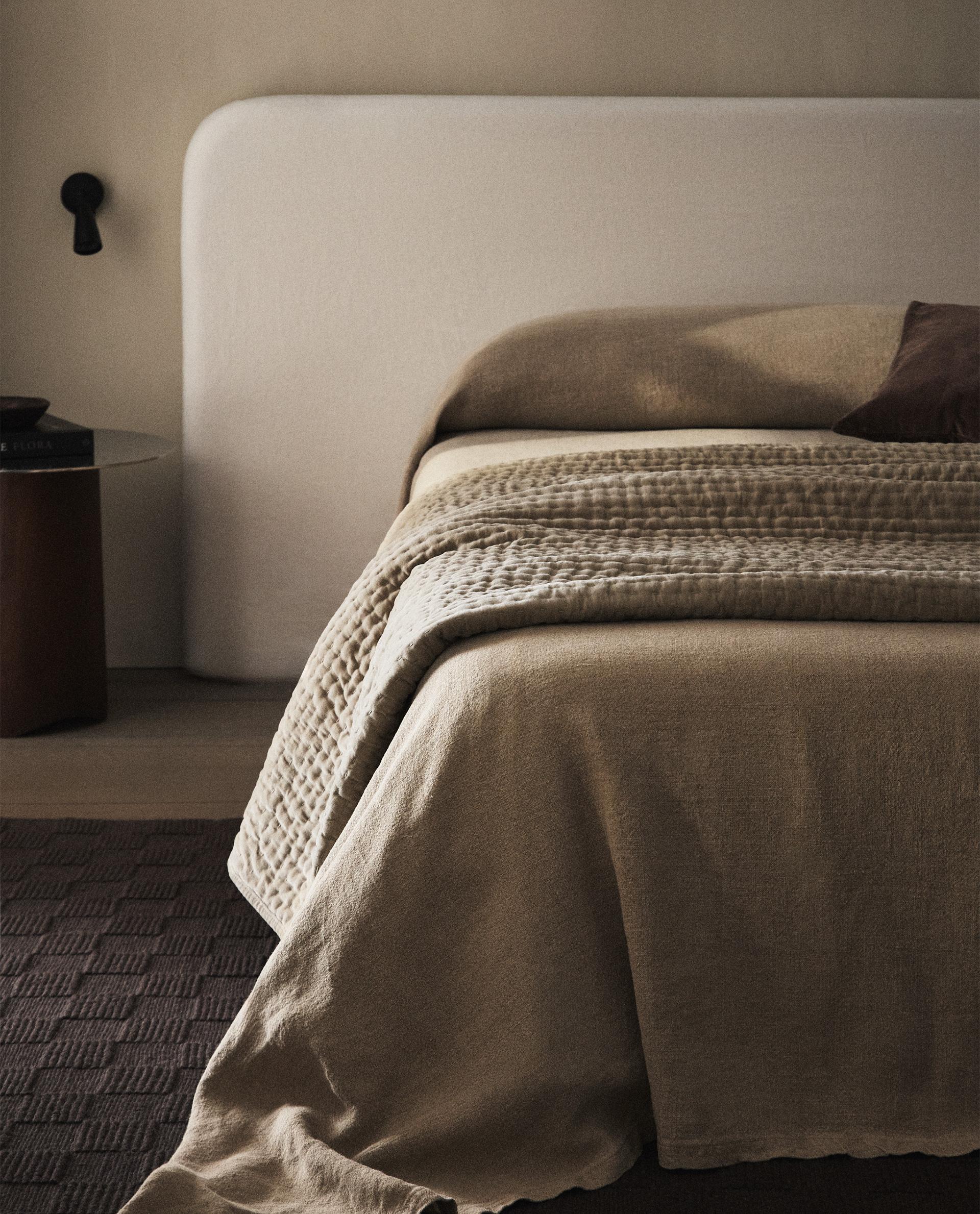 無地 フェイドエフェクト リネン ベッドカバー | Zara Home 日本/Japan