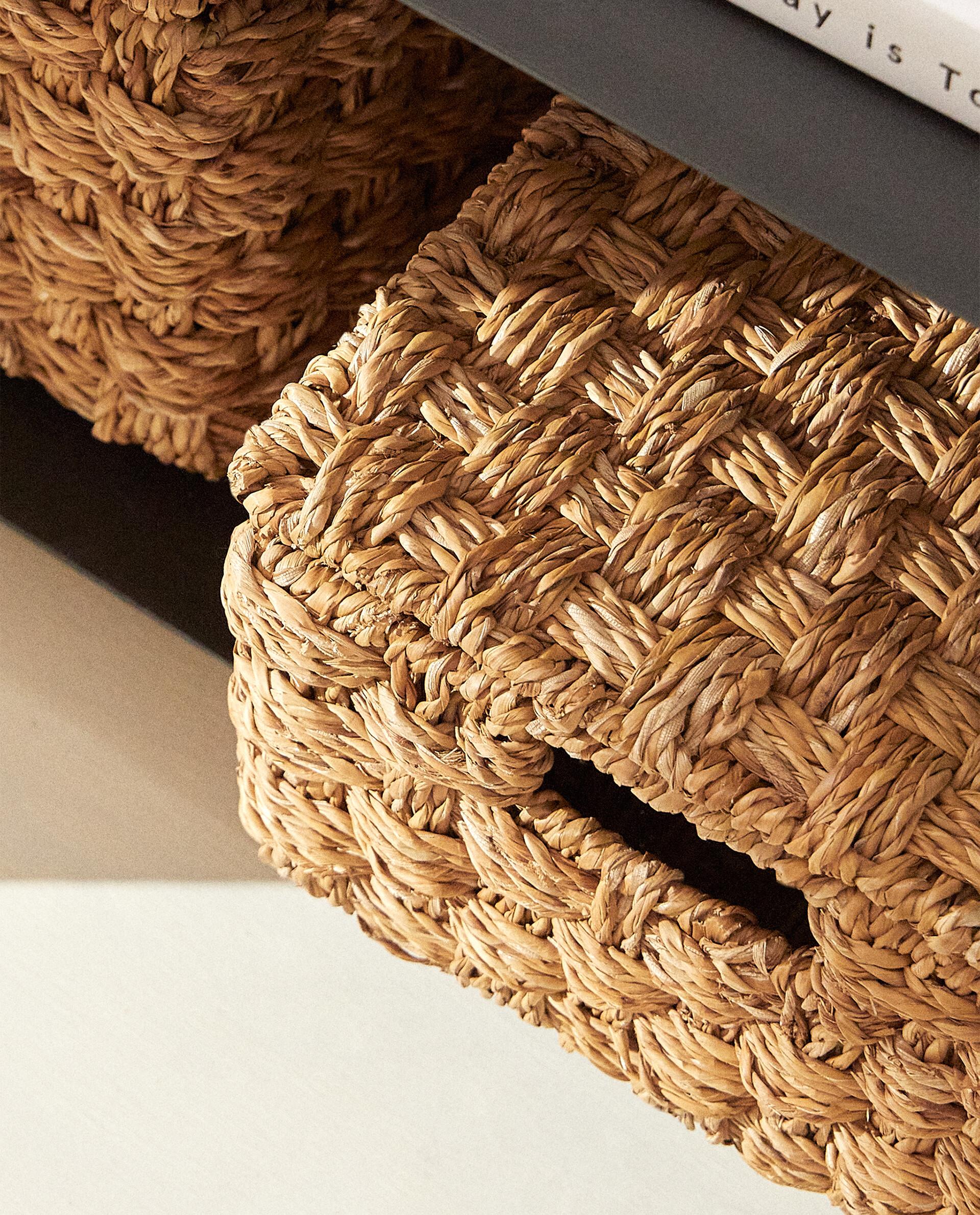 RECTANGULAR SEAGRASS BASKET WITH LID product thumbnail 16
