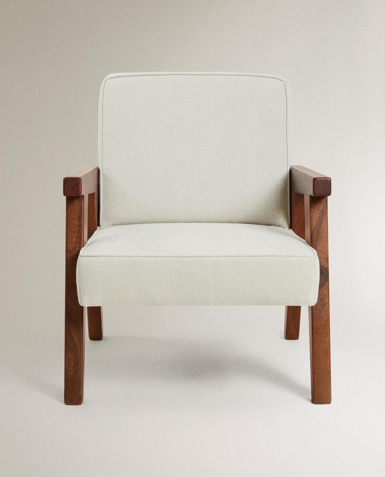 FAUTEUIL NOGAL TAPISSÉ ZARA HOME BY BLASCO FAUTEUIL NOGAL TAPISSÉ ZARA HOME BY BLASCO