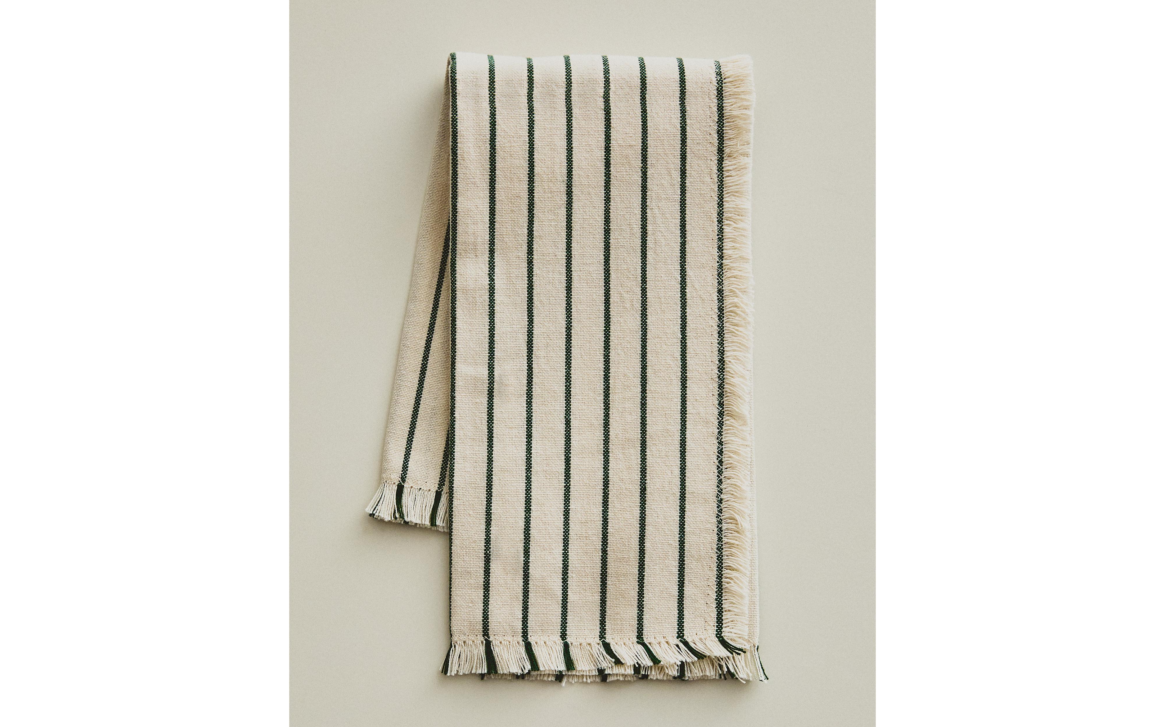 PACK OF STRIPED AND FRINGED NAPKINS (PACK OF 2) product thumbnail 2