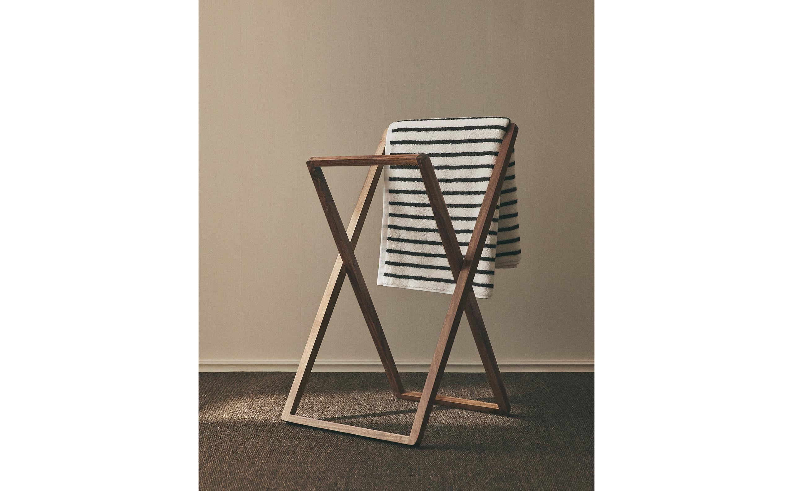 アカシアウッド タオルラック | Zara Home 日本/Japan