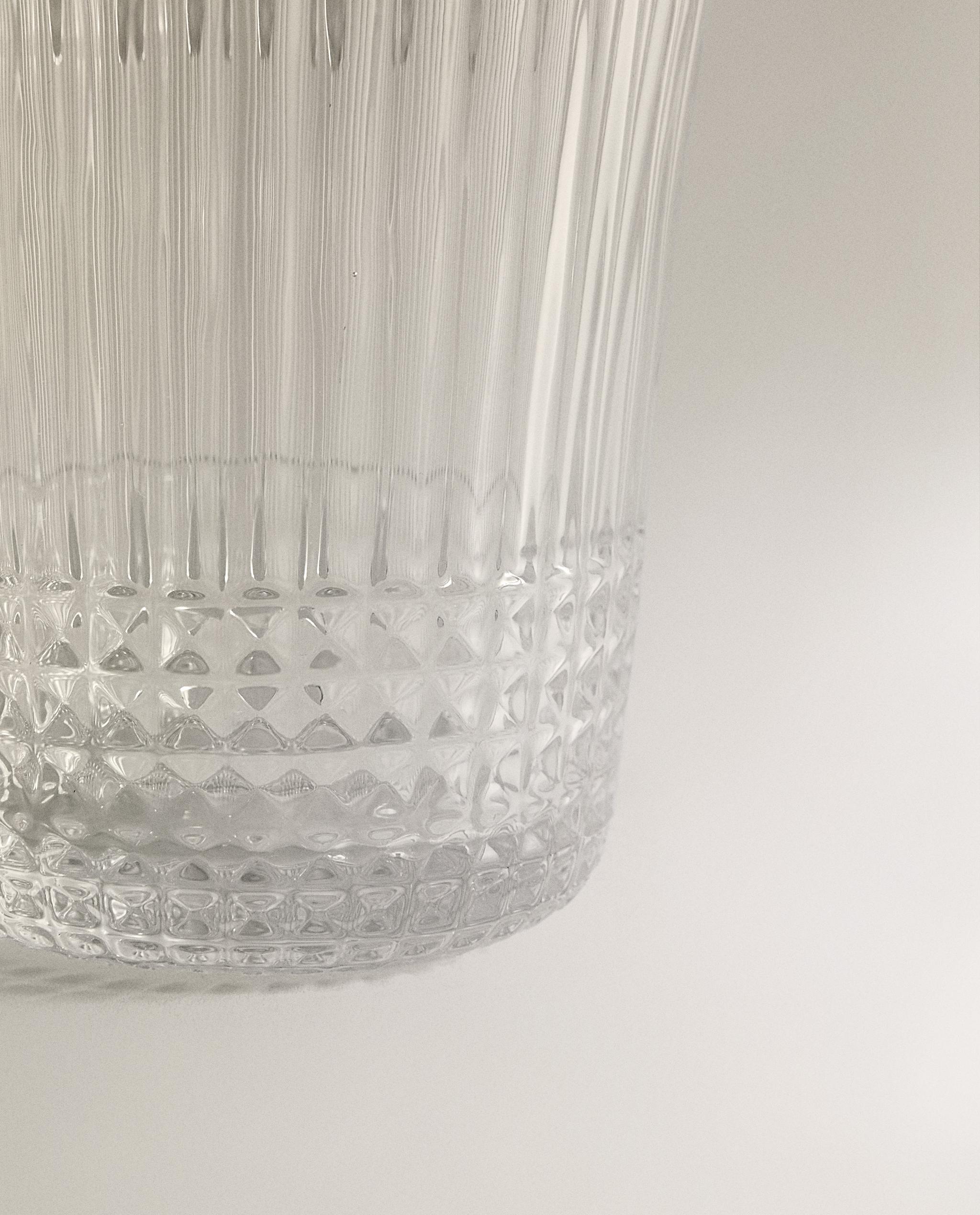 GLASS MUG WITH RAISED GEOMETRIC DESIGN product thumbnail 4