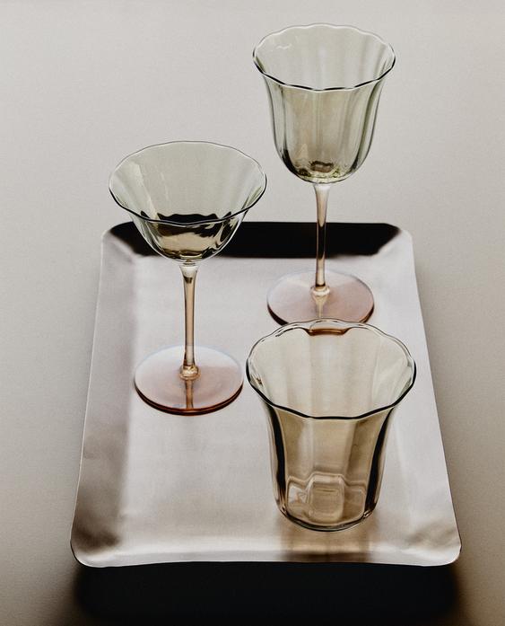 CONJUNTO DE SERVIÇO DE COPOS DE VIDRO BOCA DE SINO CONJUNTO DE SERVIÇO DE COPOS DE VIDRO BOCA DE SINO