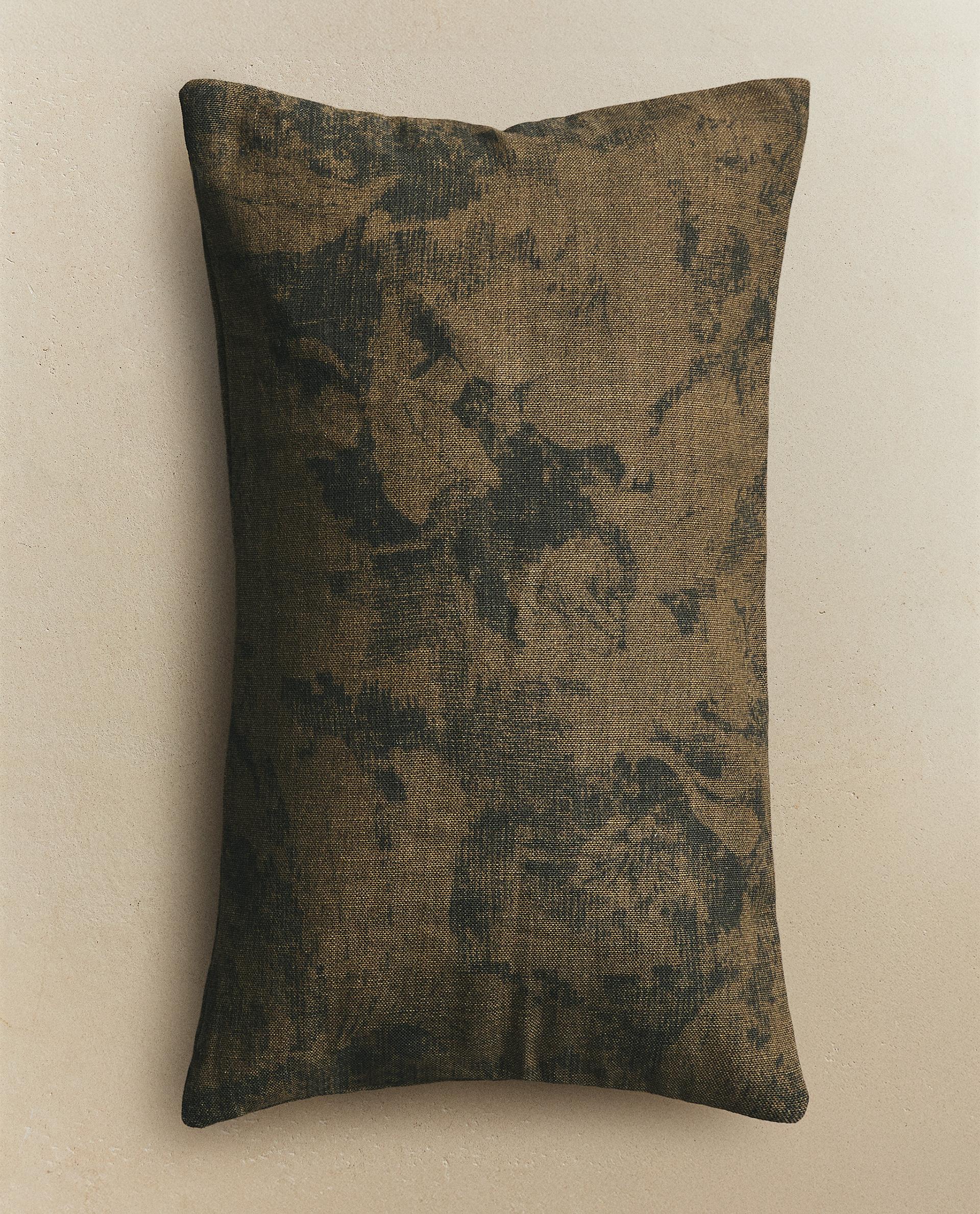 ソファとリビングルームの装飾クッション - Zara Home 日本/Japan