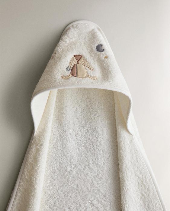 HOODED BABY TOWEL