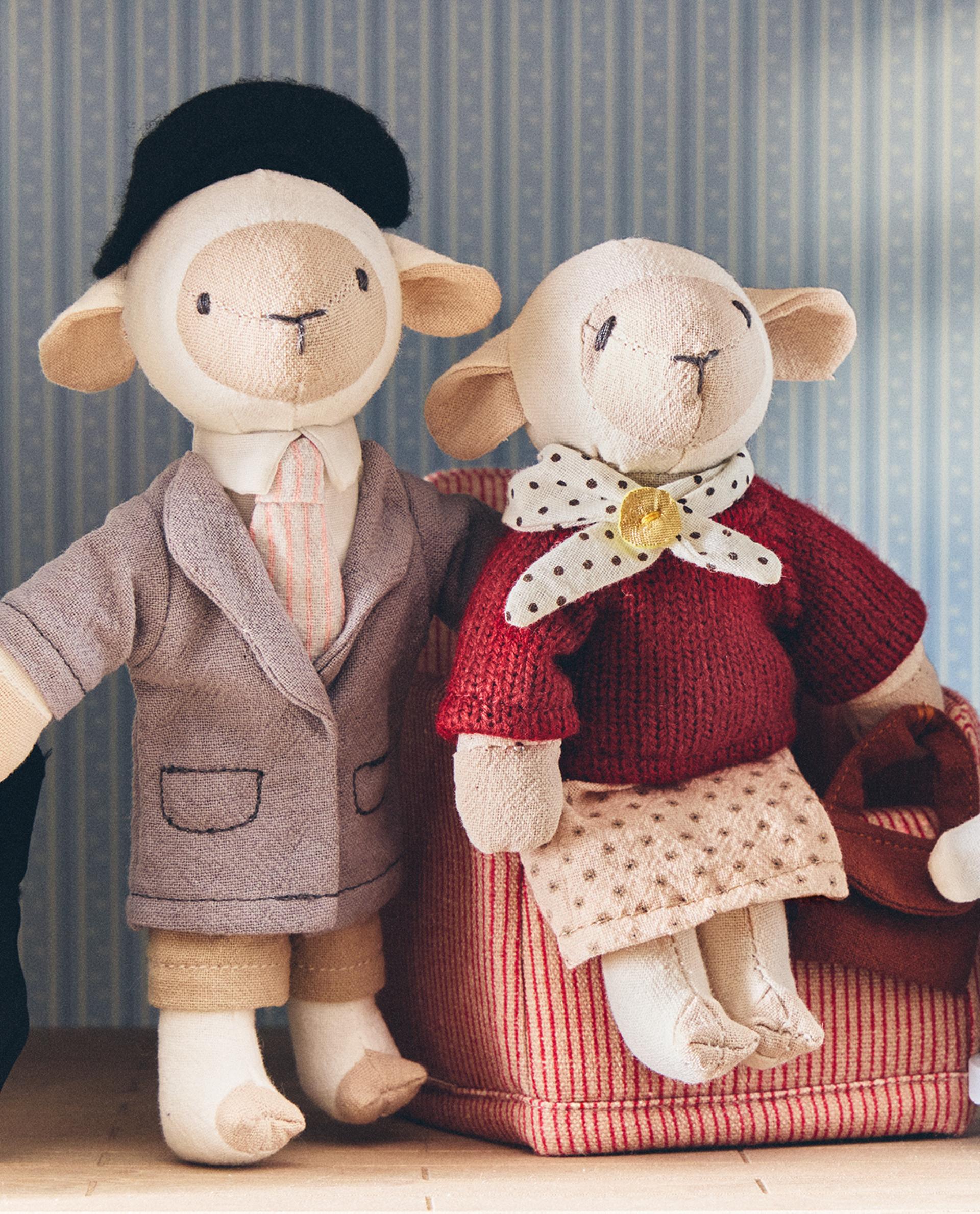 LOT DE PELUCHES POUR ENFANT FAMILLE MOUTONS Zara Home Schweiz