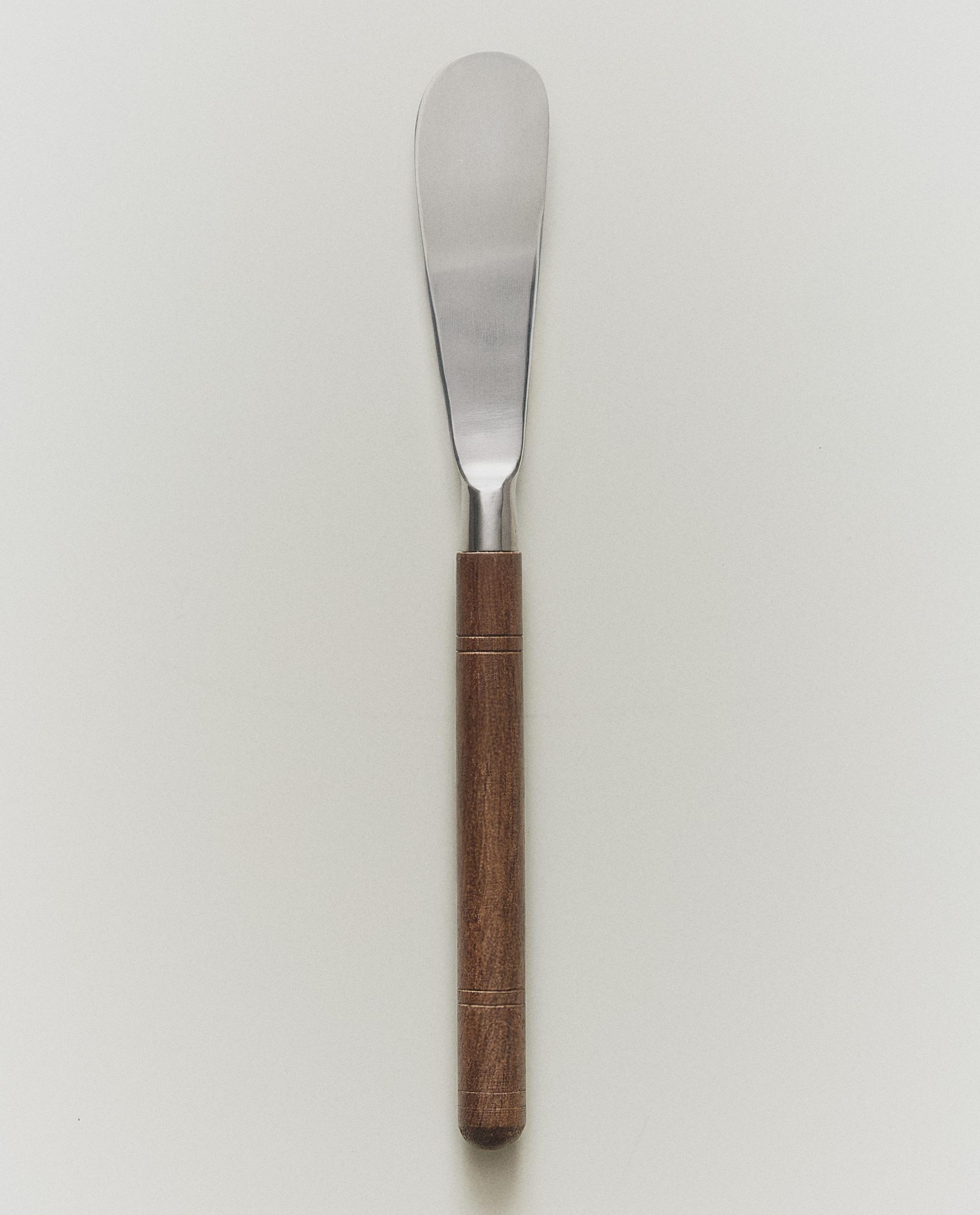 BUTTER KNIFE WITH MANGO WOOD HANDLE