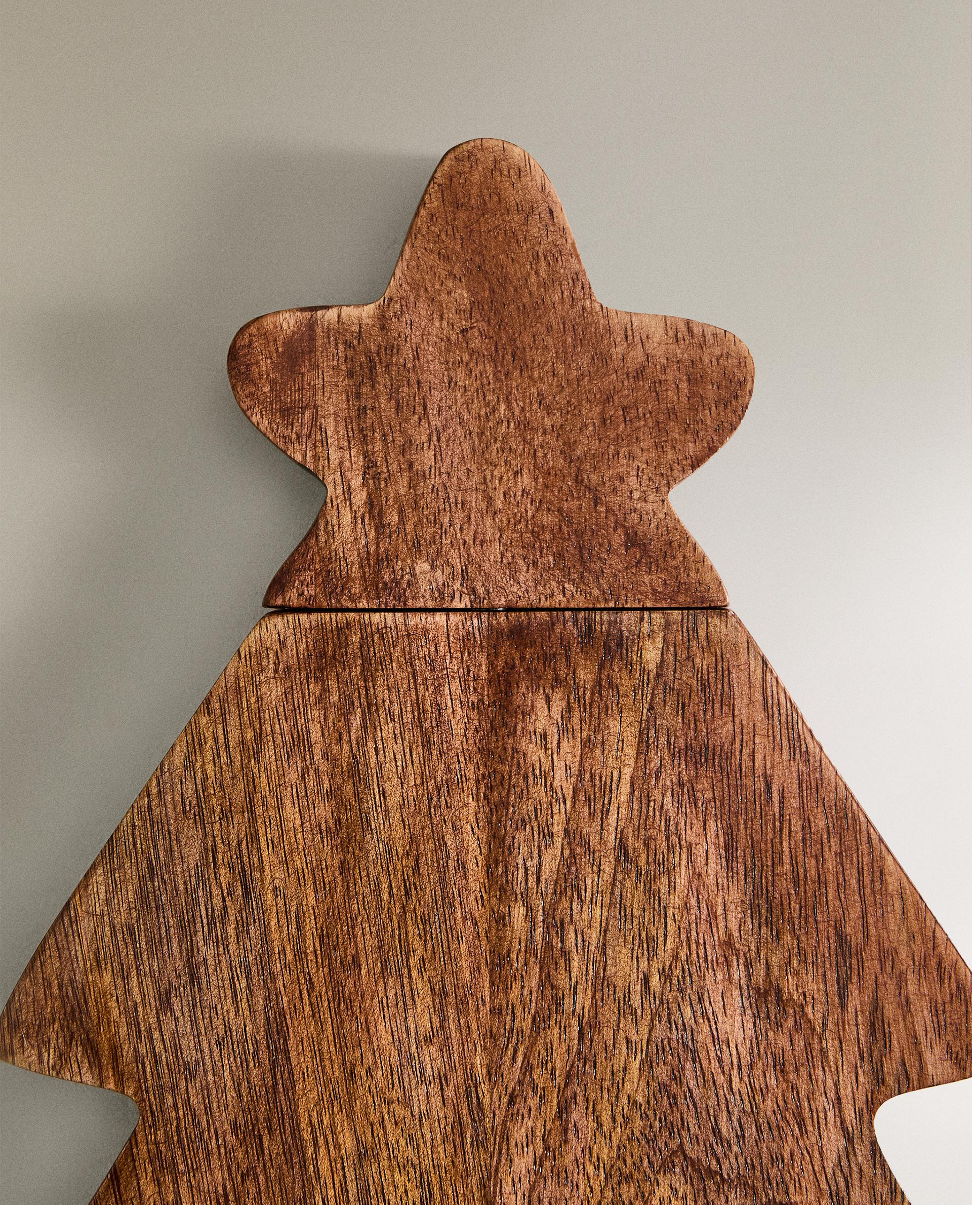 CHRISTMAS FIR TREE CUTTING BOARD WITH KNIVES Zara Home España