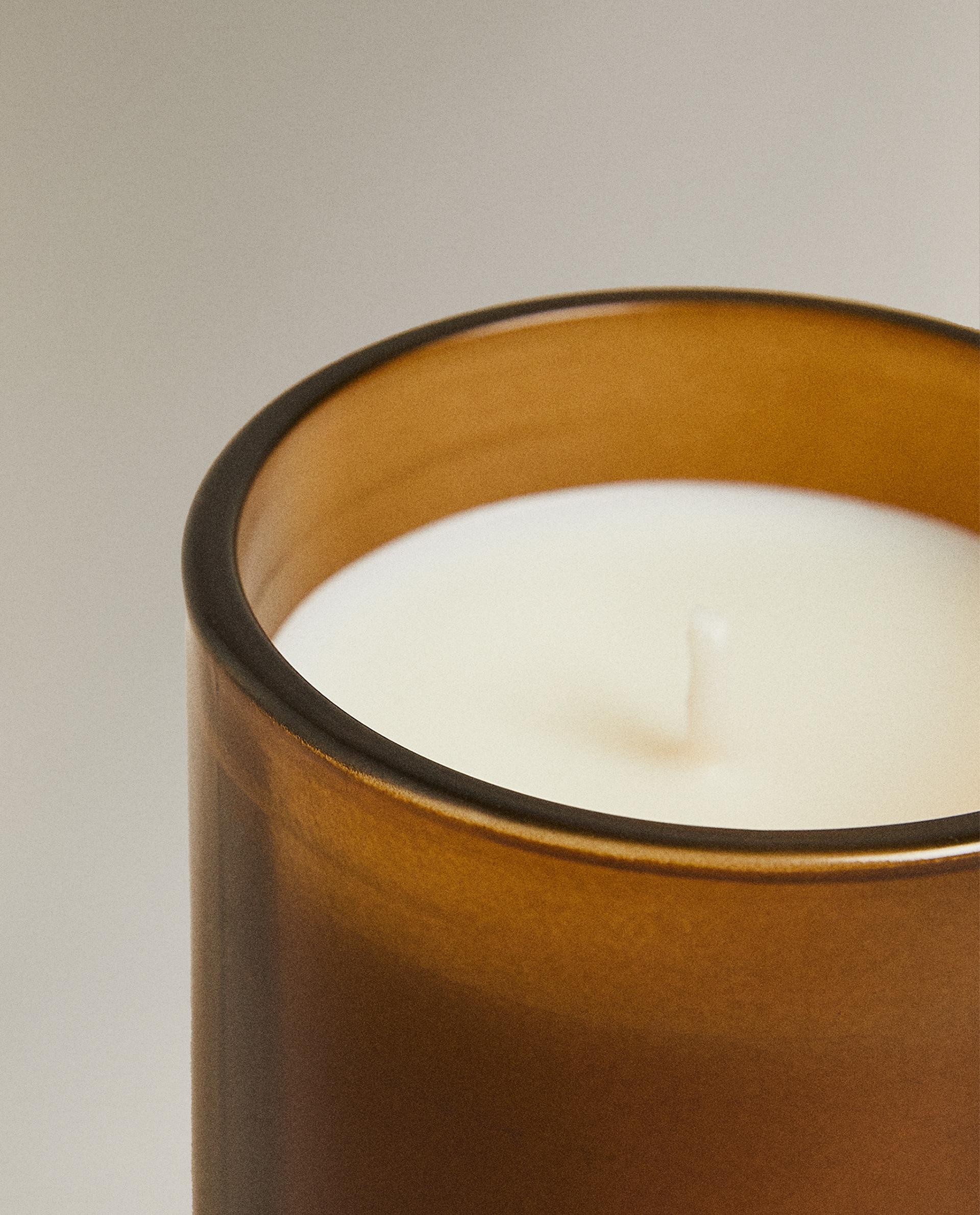 (150 G) MUSK SHADE SCENTED CANDLE product thumbnail 3