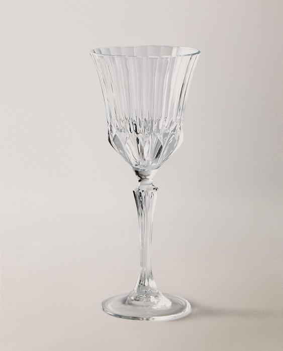 ENGRAVED-EFFECT CRYSTALLINE WINE GLASS