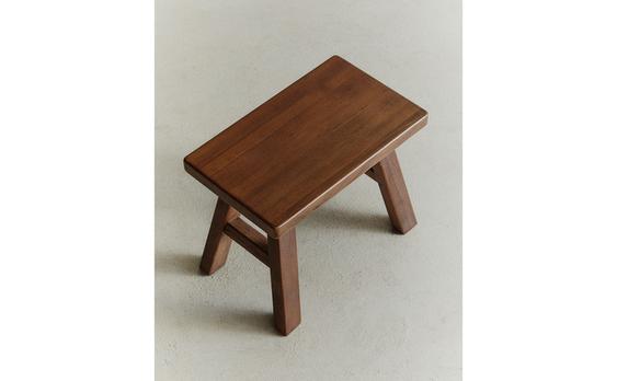 PETIT TABOURET EN BOIS