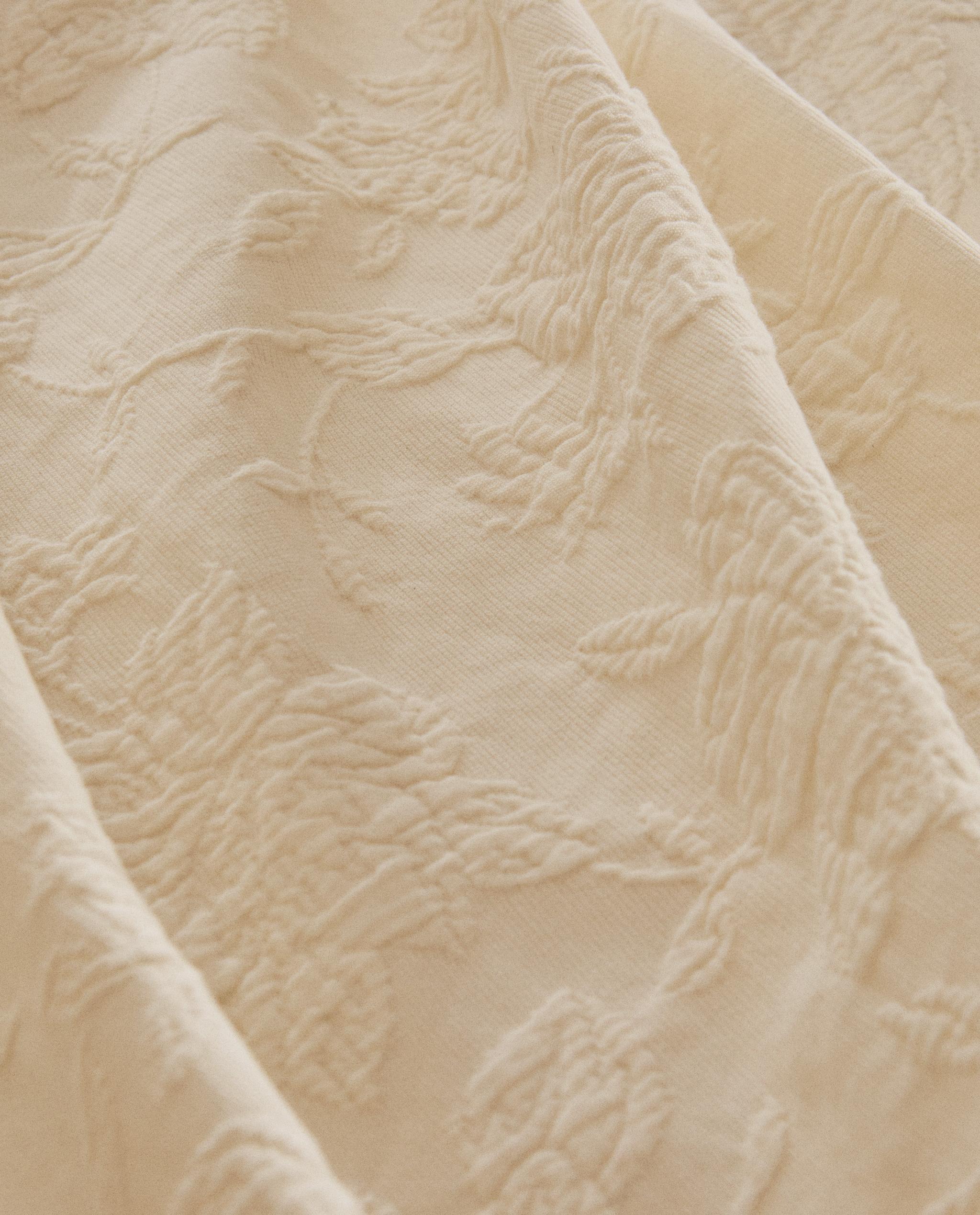 ジャカードのフリル付きベッドカバー | Zara Home 日本/Japan