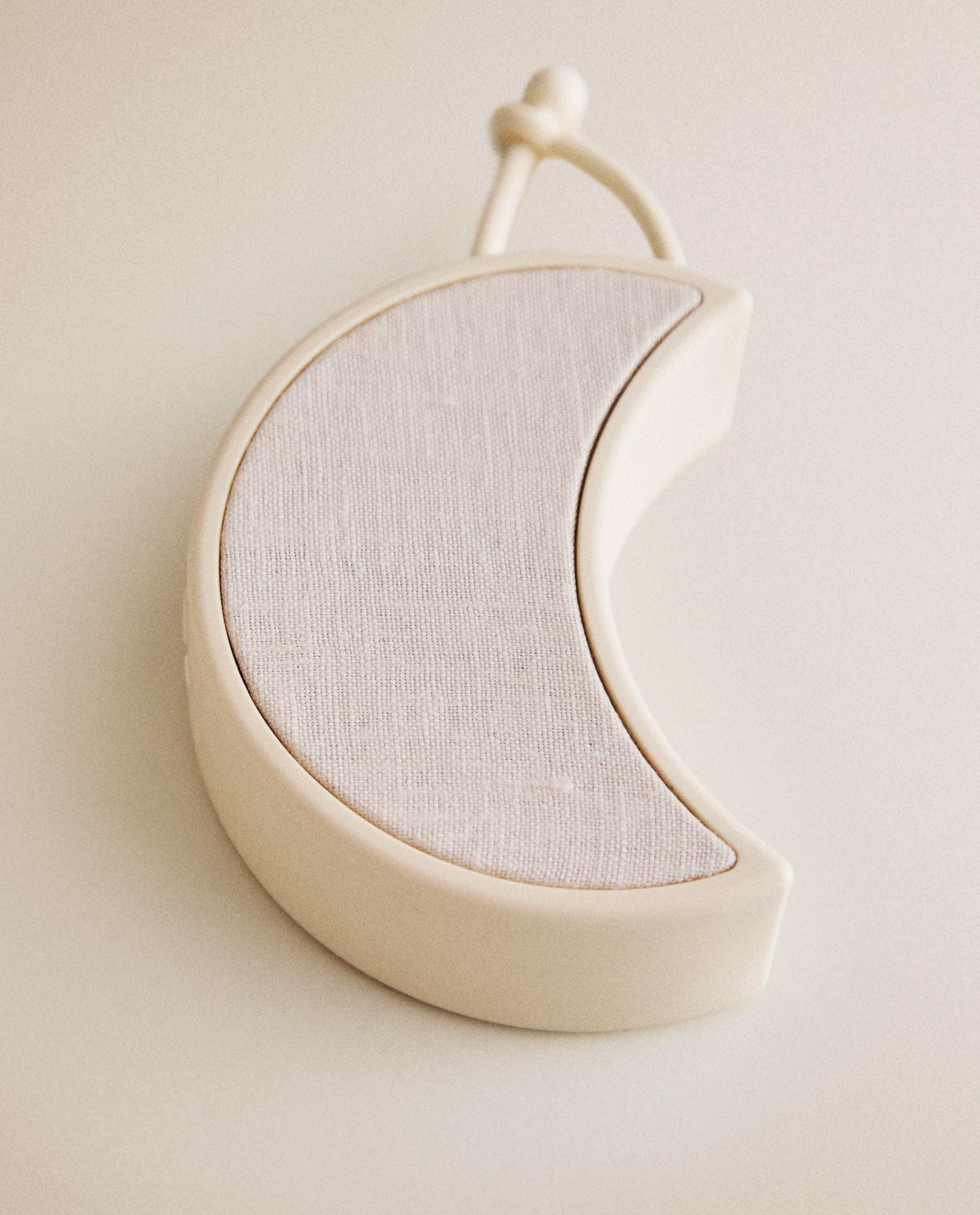 WHITE NOISE SPEAKER AND MOON NIGHT LIGHT product thumbnail 2