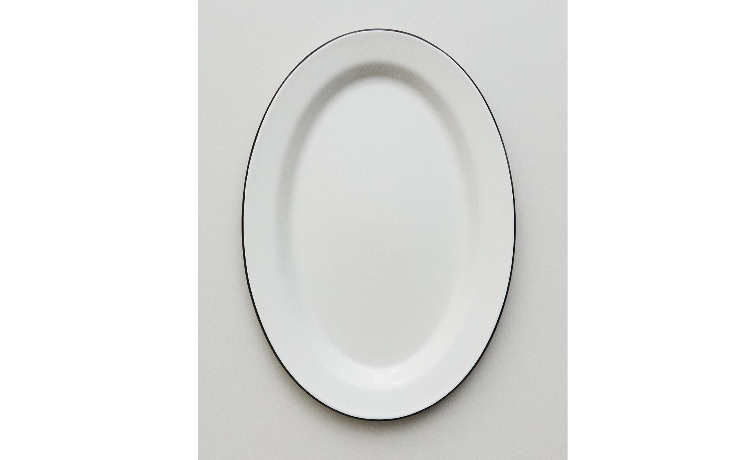 IRON RIM SERVING DISH product thumbnail 9