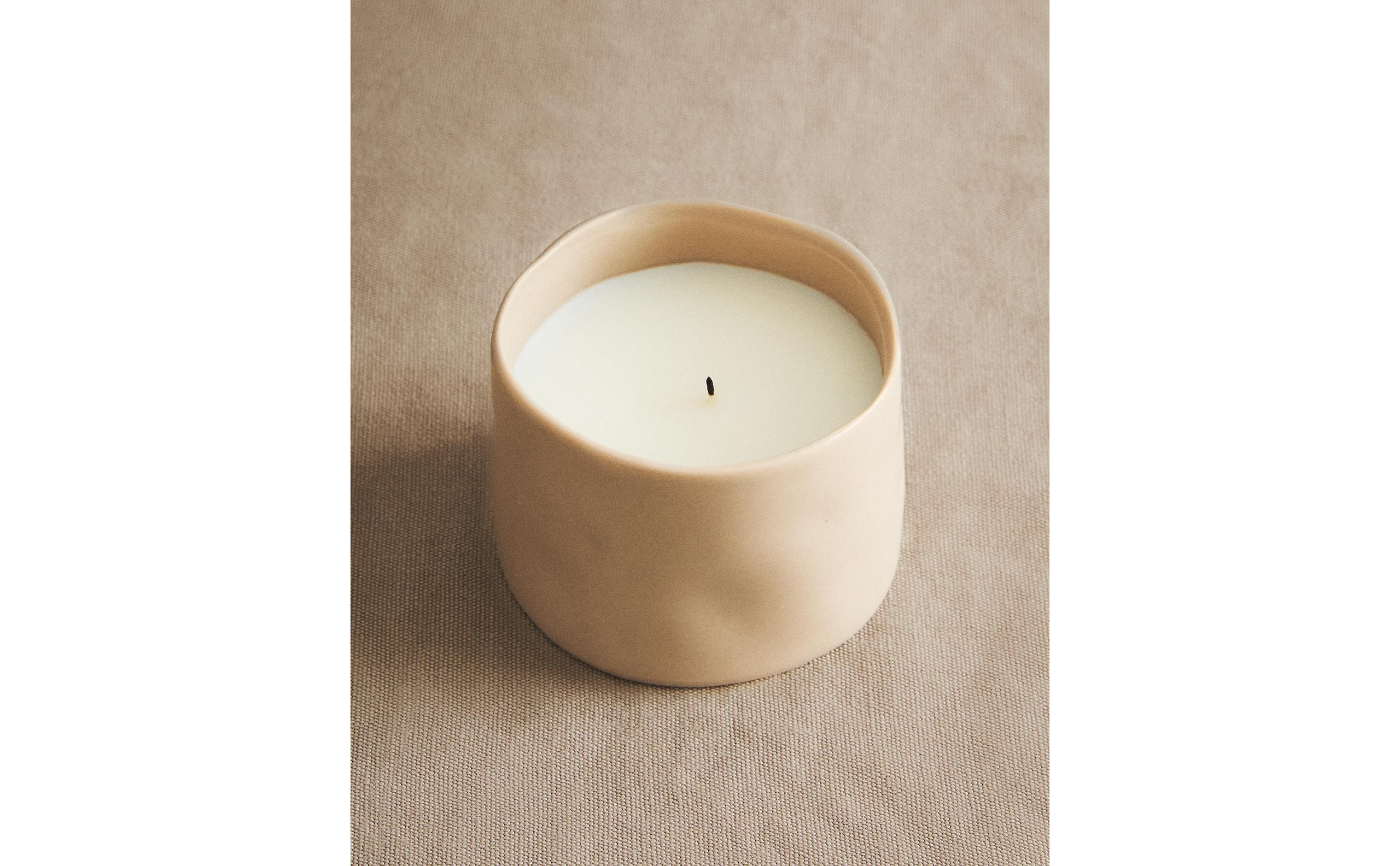 150G）LUMINOUS CAMELLIA アロマティックキャンドル | Zara Home