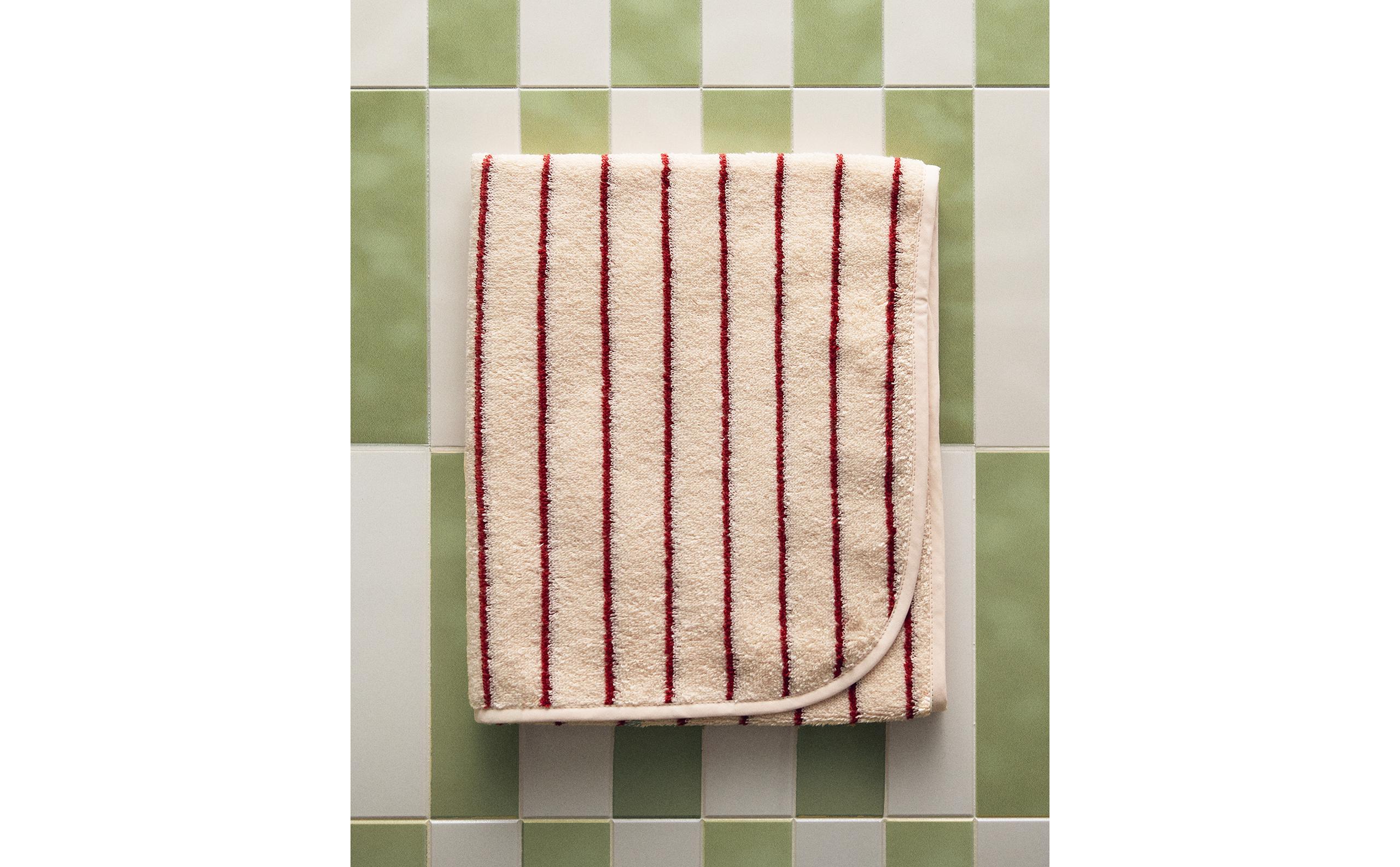 STRIPED HOODED BABY TOWEL WITH LITTLE EARS