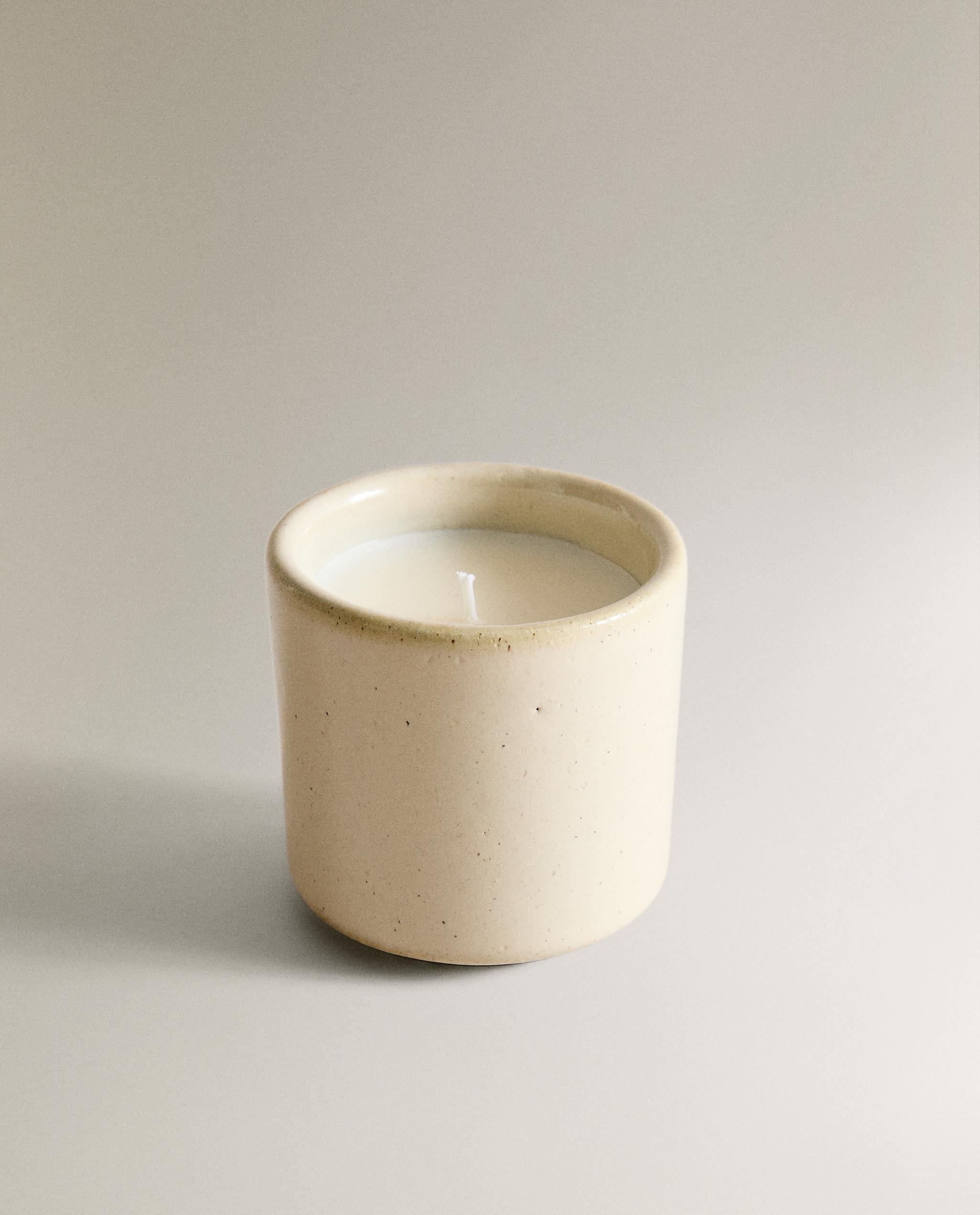 (125 G) SALTY BUTTER CROISSANT SCENTED CANDLE product thumbnail 2
