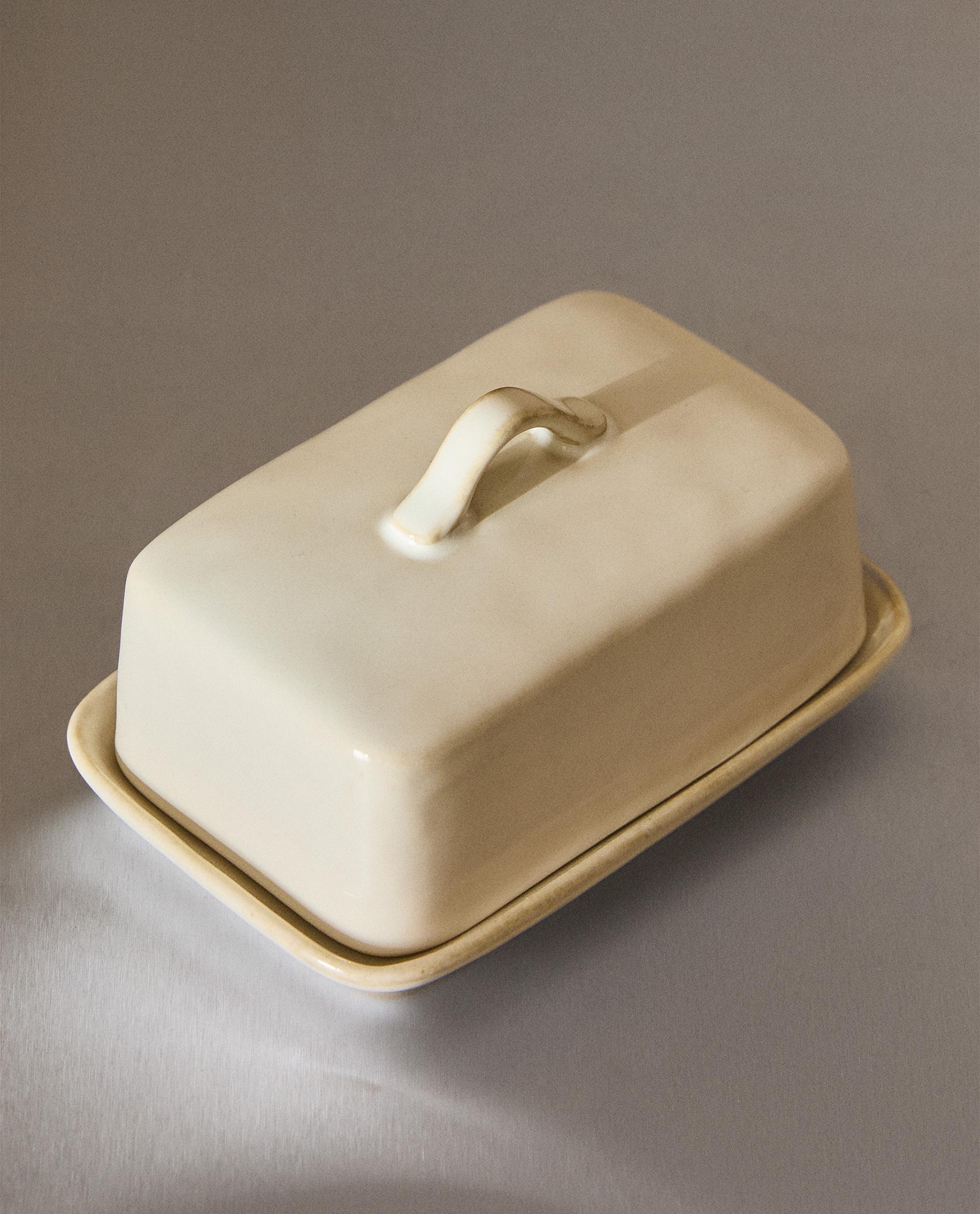 STONEWARE BUTTER DISH