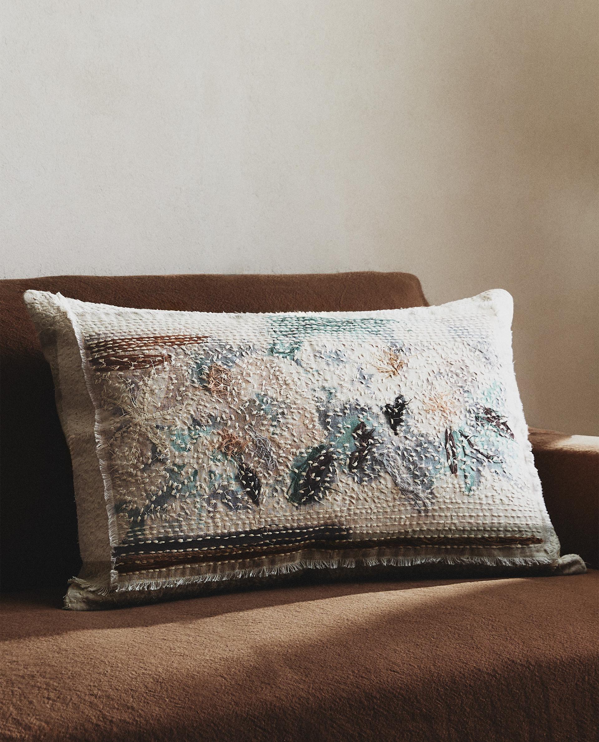 フラワープリント クッションカバー | Zara Home 日本/Japan