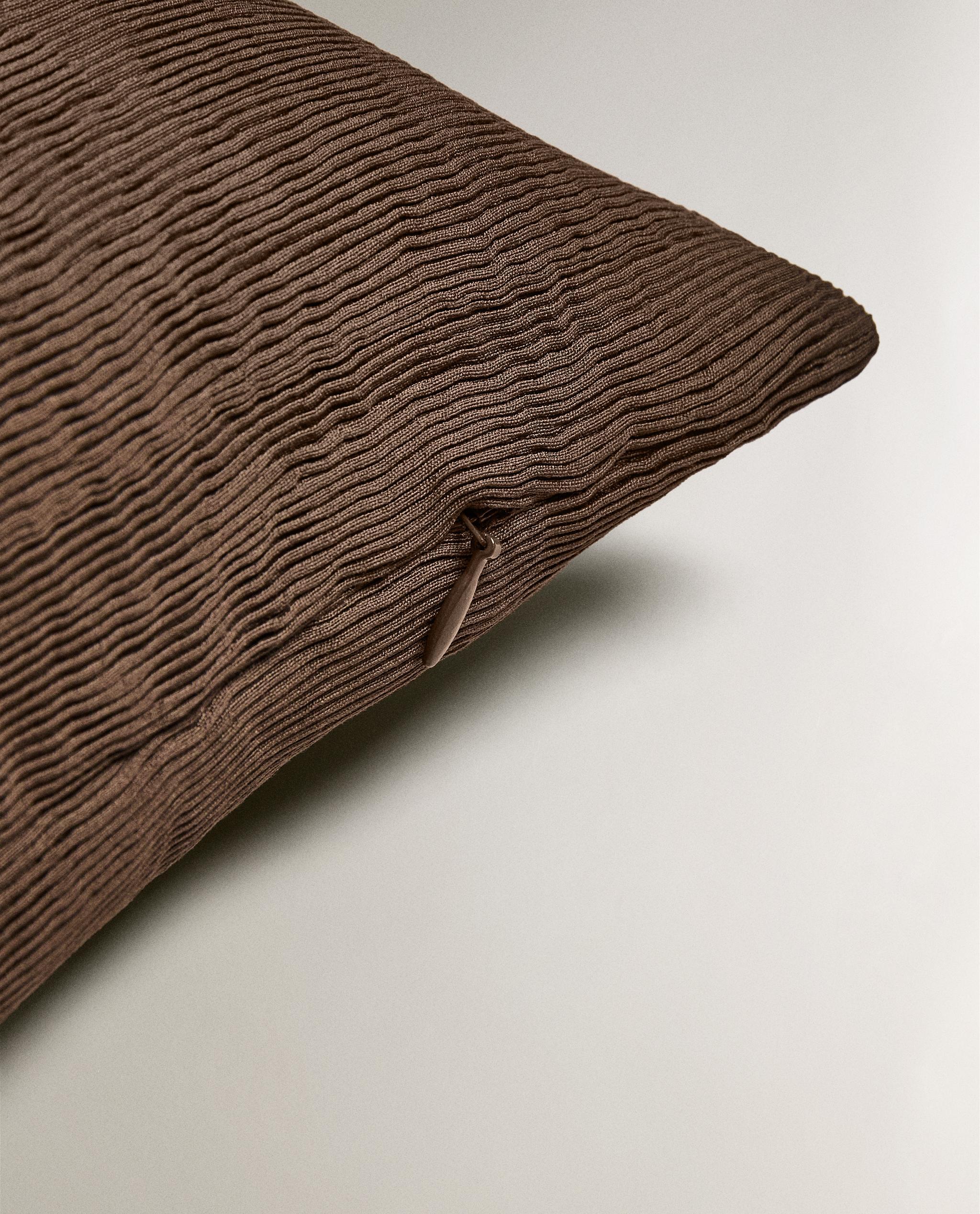プリーツ クッションカバー | Zara Home 日本/Japan