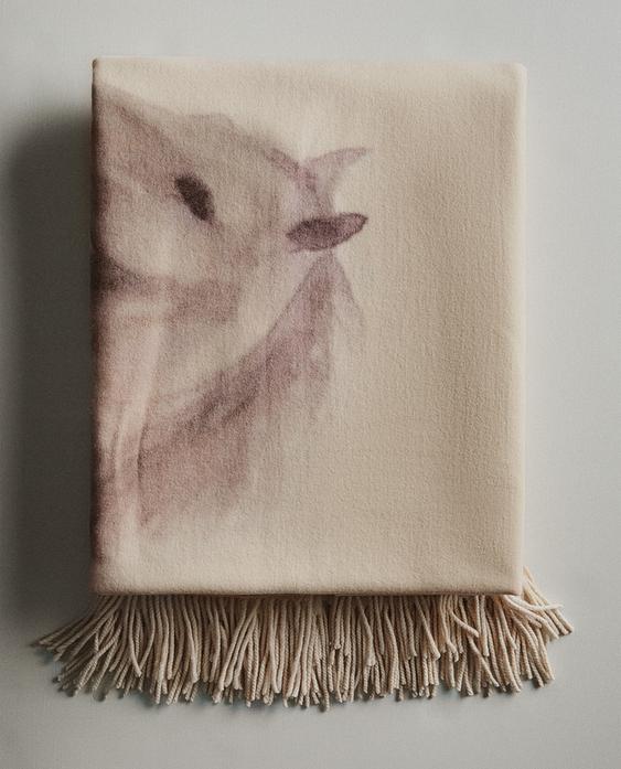 بطانية صوف بشراشيب