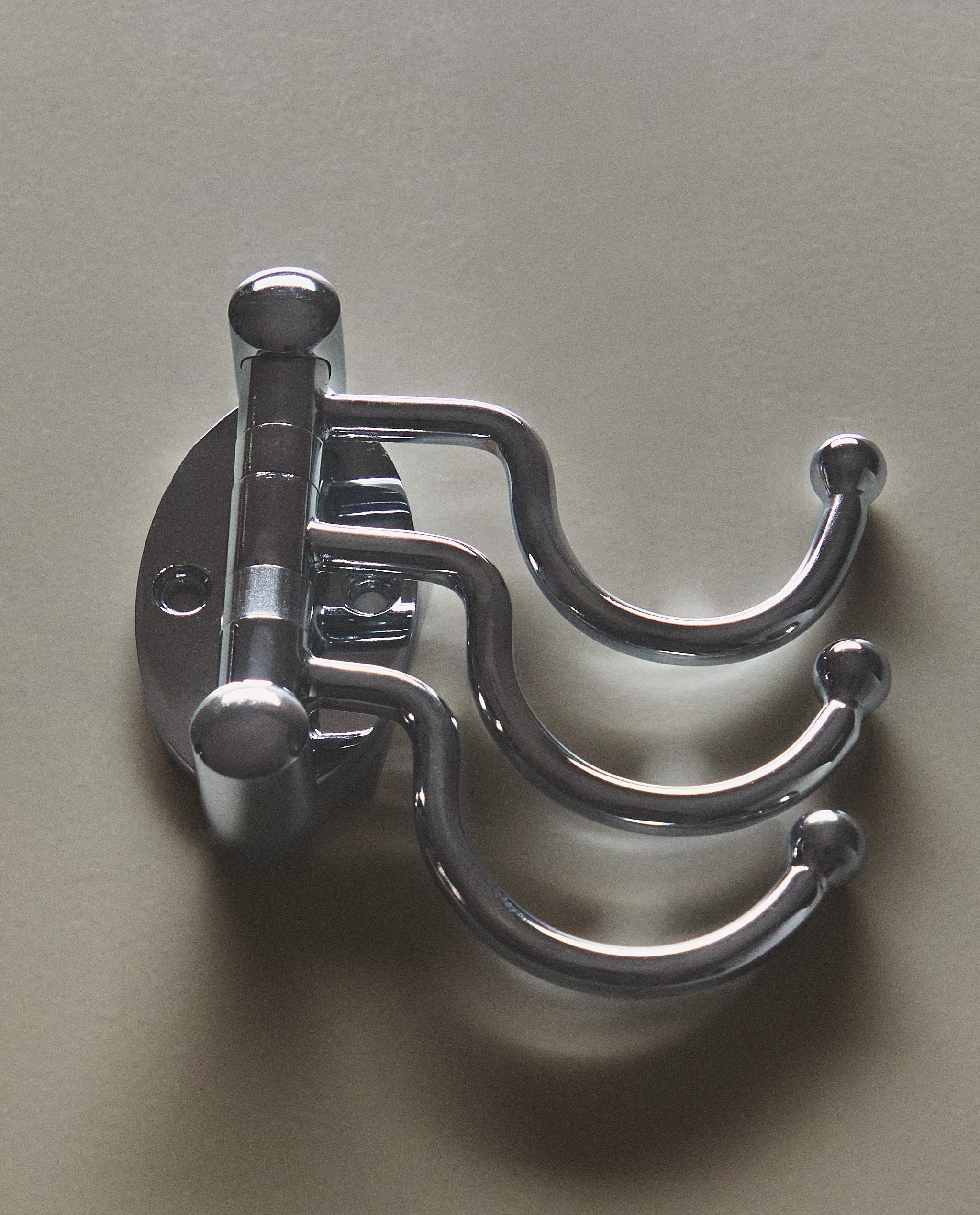 MULTI-WAY TRIPLE METAL HANGER product thumbnail 8
