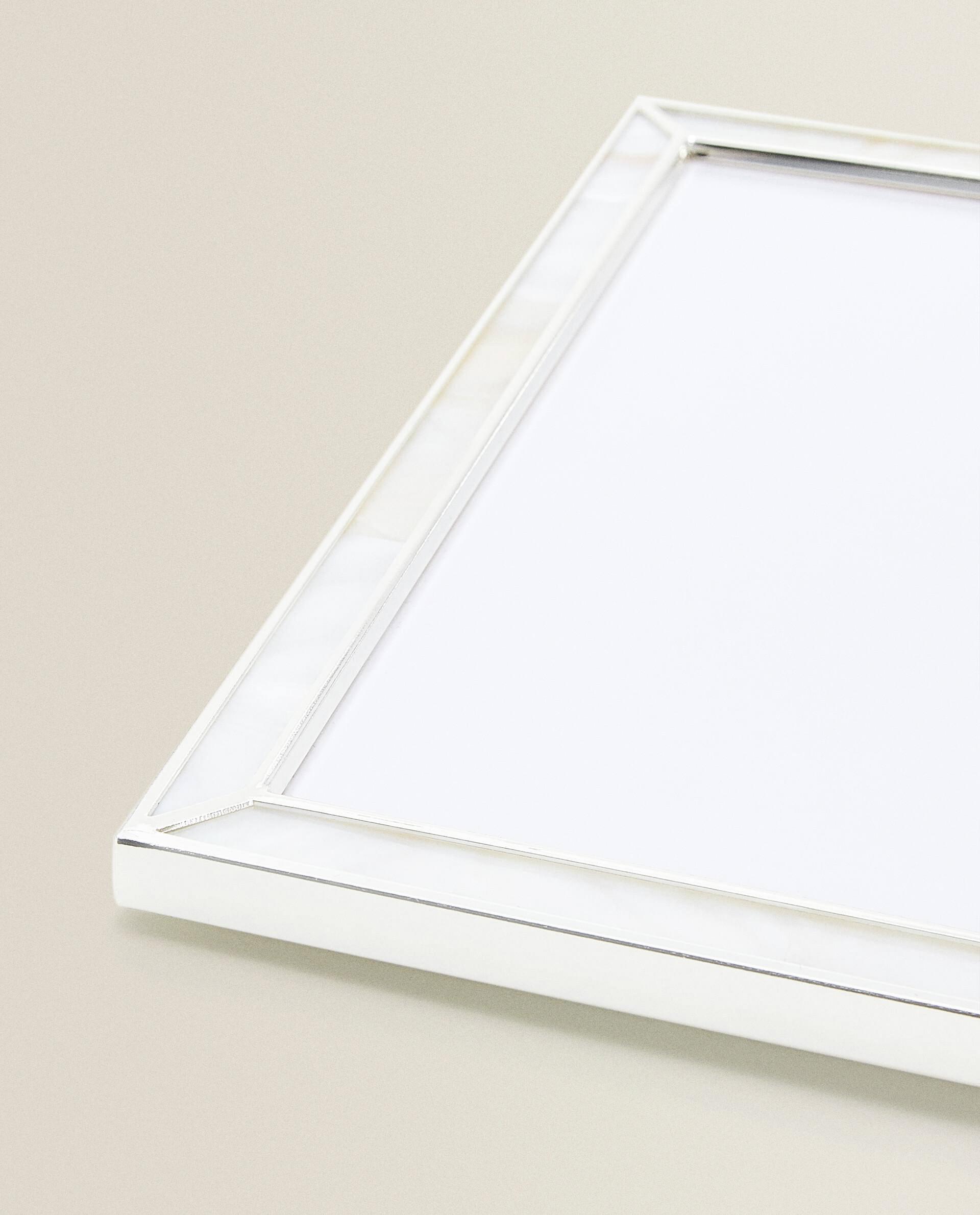 FINE-EDGE MOTHER-OF-PEARL PHOTO FRAME product thumbnail 17