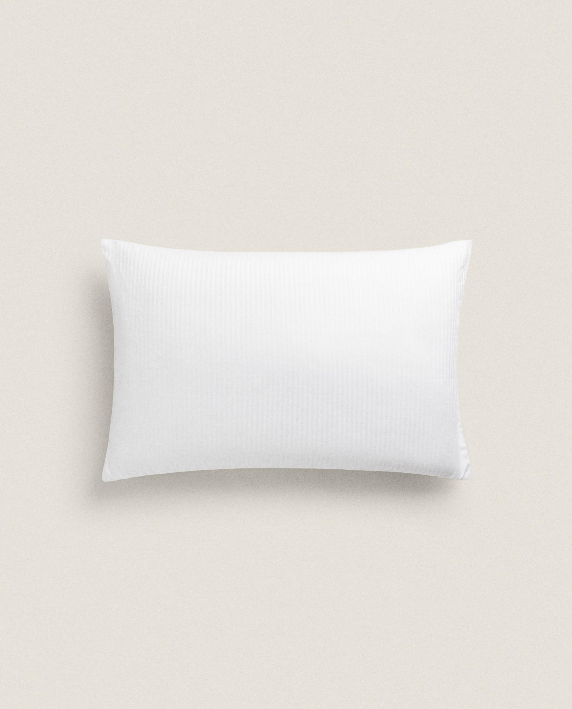 STRIPED COTTON PILLOW PROTECTOR product thumbnail 3