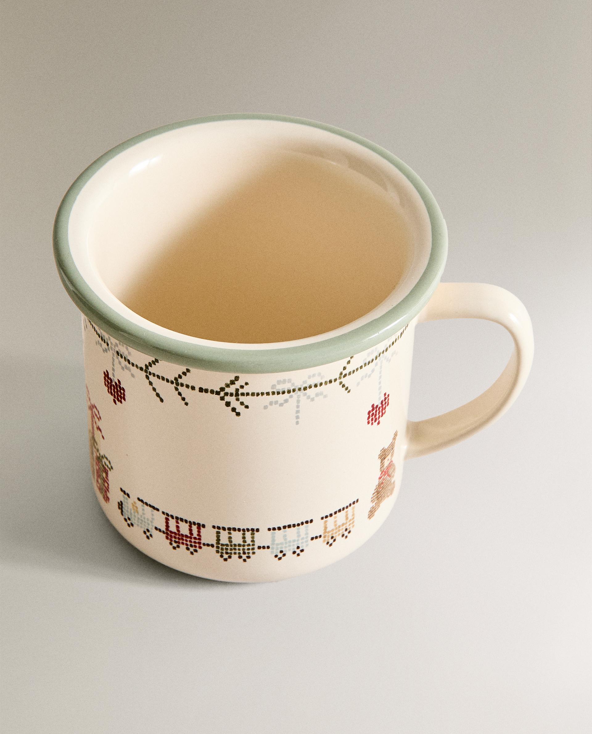 CHILDREN’S STONEWARE CHRISTMAS TRAIN MUG