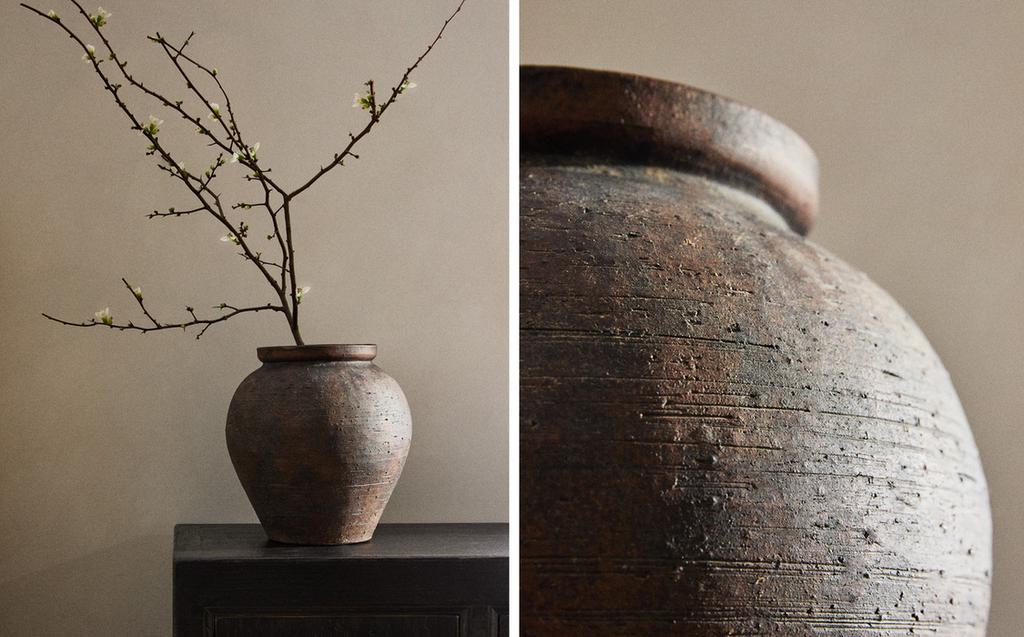 TEXTURED CERAMIC VASE