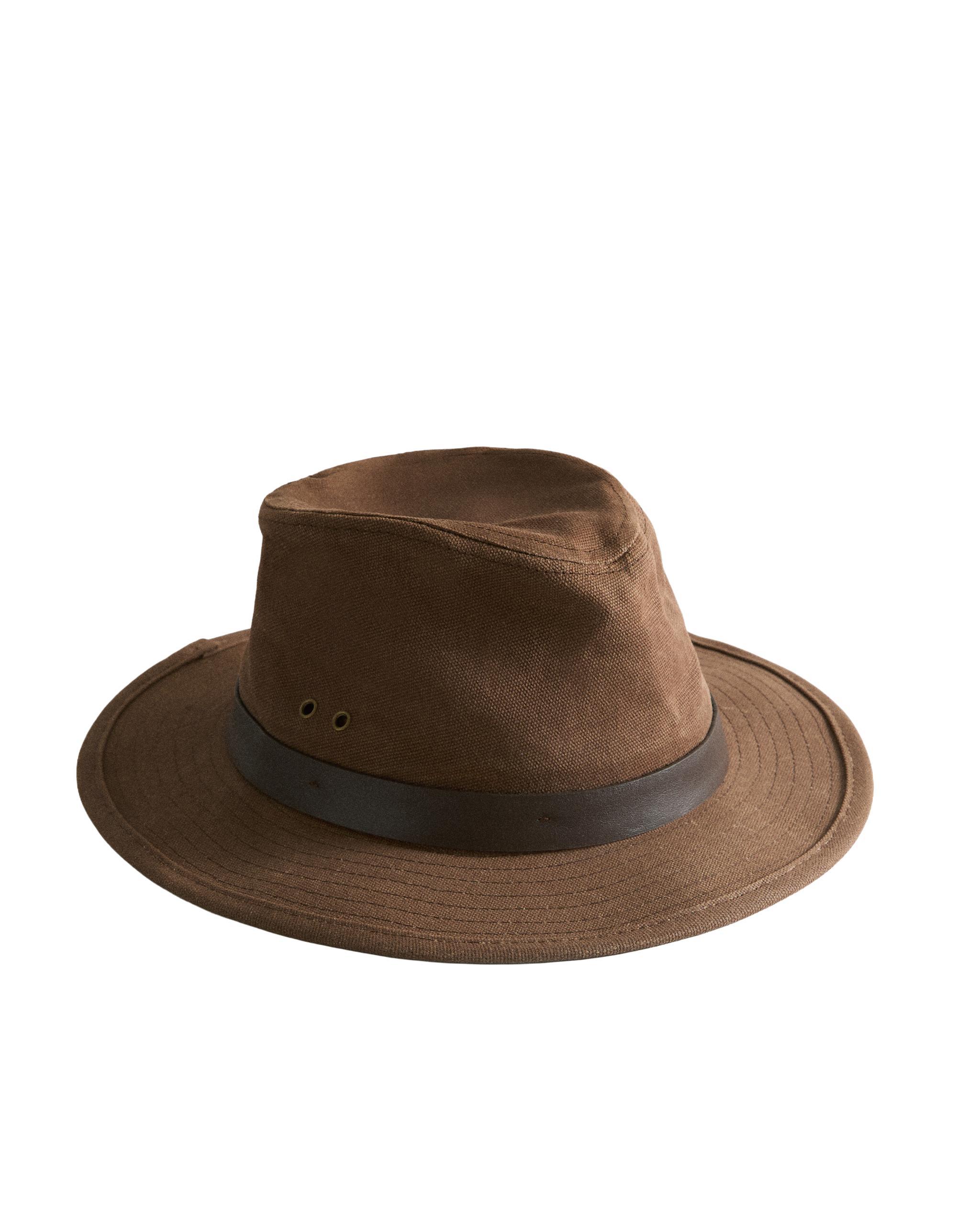 SLEEPING BAG, NOTEBOOKS AND HAT product thumbnail 15