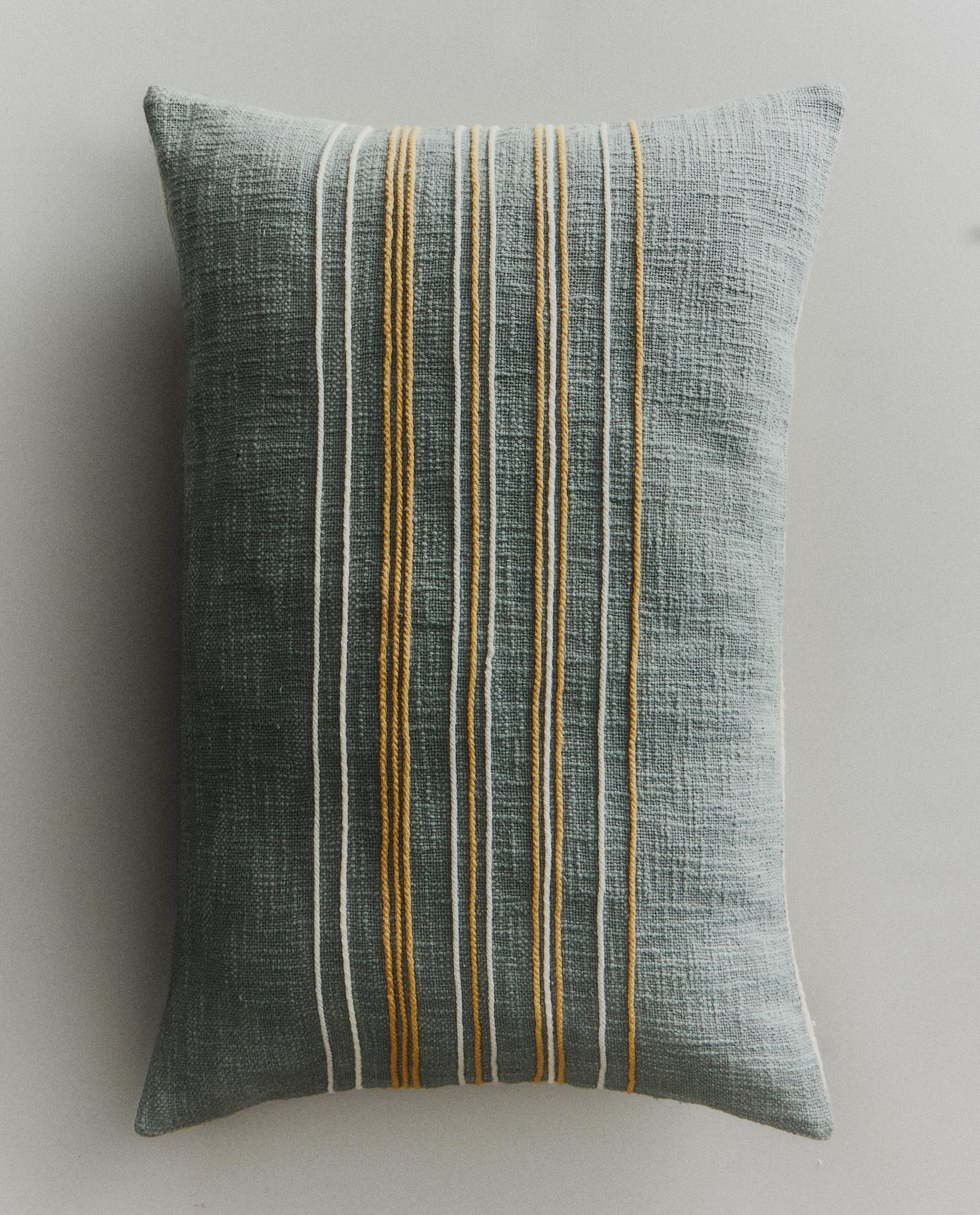 ベッドルームクッション | Zara Home 日本/Japan